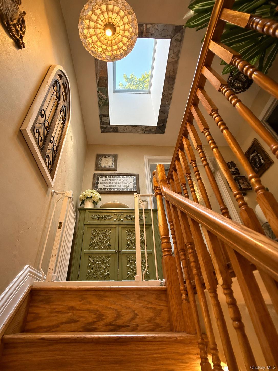 Photo 4 of Single family home for sale at 42 Birch Rd, New York, NY 10303 | MLS# 1047246 | Listing updated on 2026-09-05