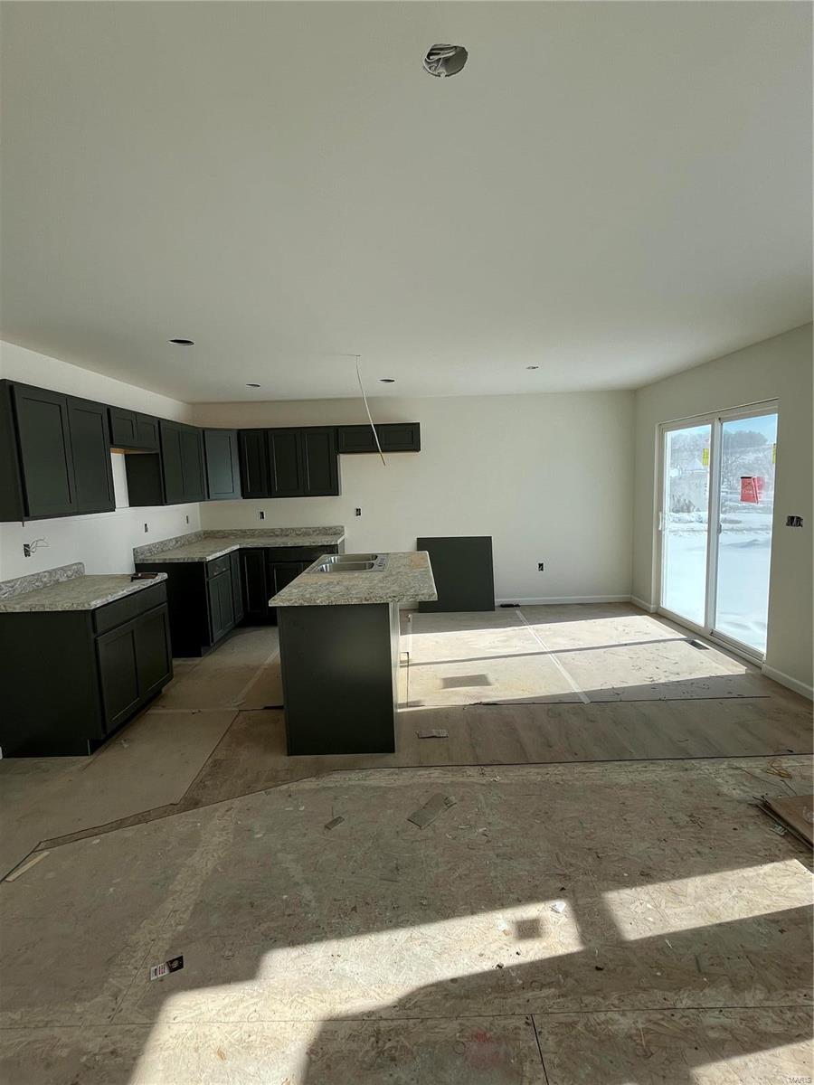 4th image of 1432 Orchard Lakes Cir, Belleville, IL 62220 | MLS# 23069998