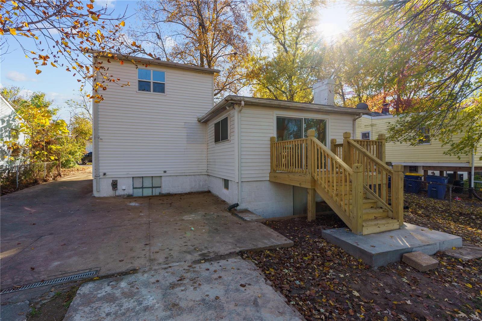 Photo 15 of Single family home for sale at 3729 Dixie Dr, Saint Ann, MO 63074 | MLS# 24066220 | Listing updated on 2024-12-15