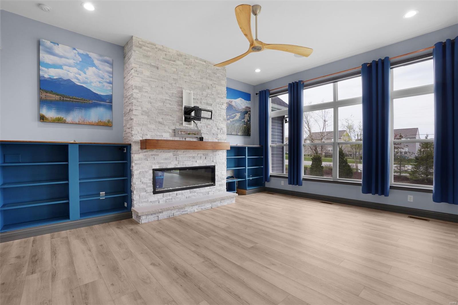 Homes for sale in Lake St. Louis, MO | 215 Wyndemere Lane, Lake St. Louis, MO 63367 | MLS# 24076608