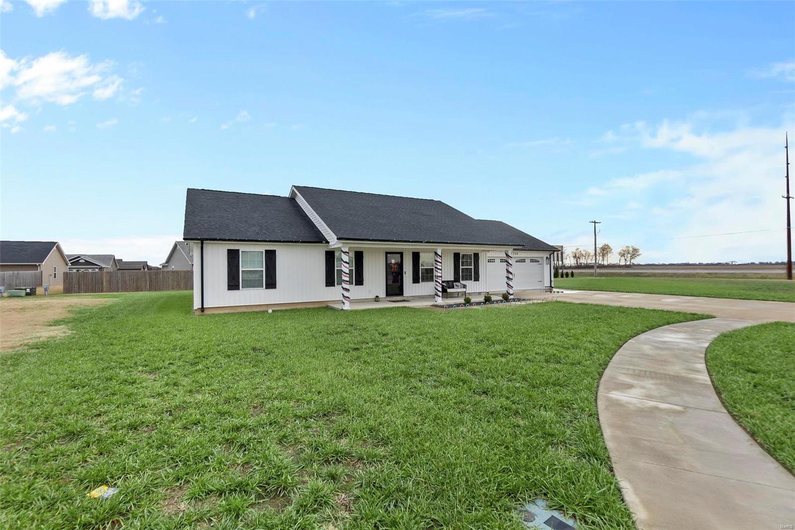 Homes for sale in Sikeston, MO | 1208 Rushmore, Sikeston, MO 63801 | MLS# 24077297