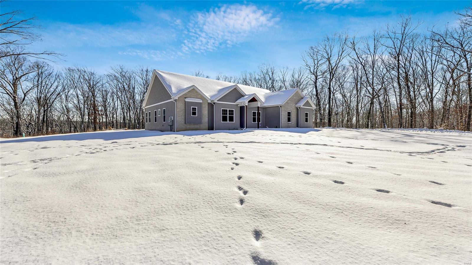 Homes for sale in Warrenton, MO | 24069 Hunters Hollow Rd, Warrenton, MO 63383 | MLS# 24078824