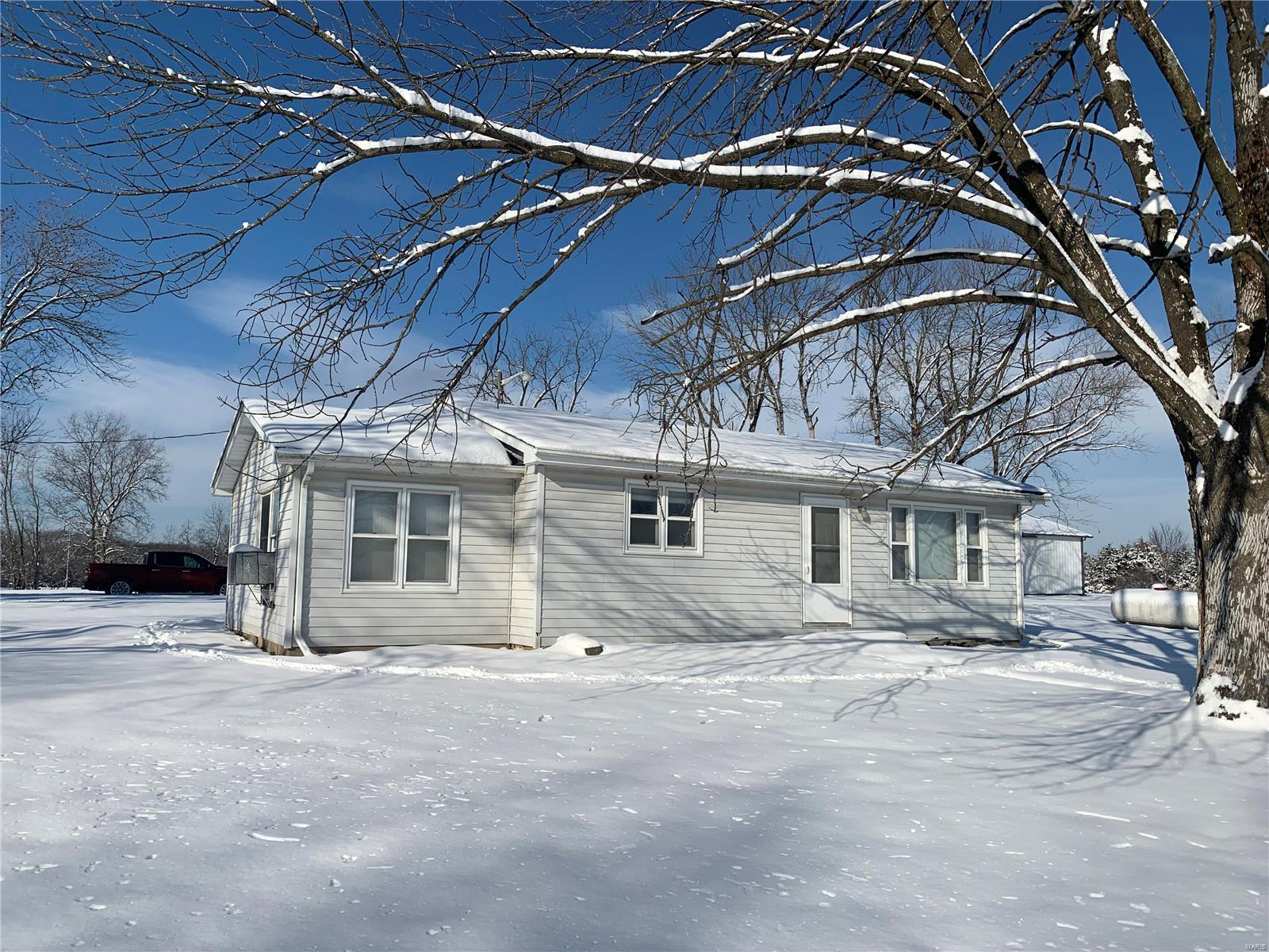 Photo 2 of Single family home for sale at 113 Big Bird Rd, Montgomery City, MO 63361 | MLS# 25000745 | Listing updated on 2025-01-15
