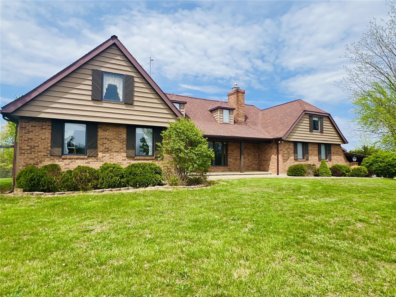 Homes for sale in Stoutsville, MO | 34128 Monroe Road 480, Stoutsville, MO 65283 | MLS# 25006384