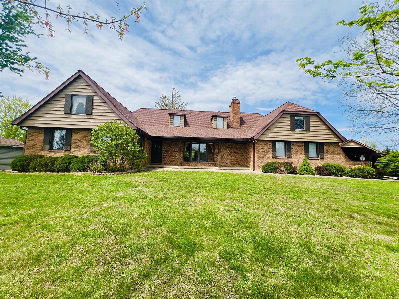 Homes for sale in Stoutsville, MO | 34128 Monroe Road 480, Stoutsville, MO 65283 | MLS# 25006384