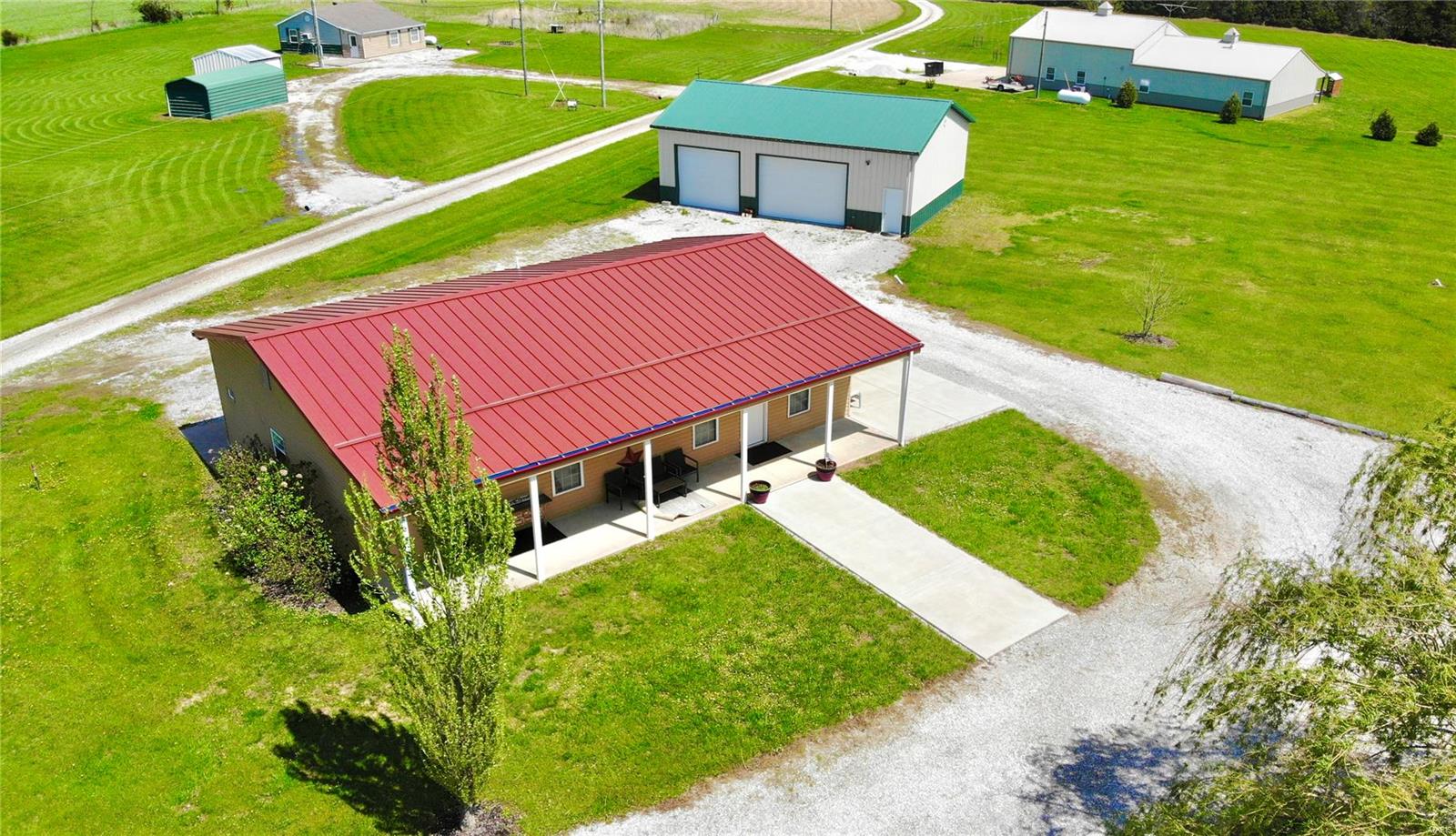 Photo 1 of Single family home for sale at 24226 Hwy 107, Stoutsville, MO 65283 | MLS# 25007266 | Listing updated on 2025-04-22
