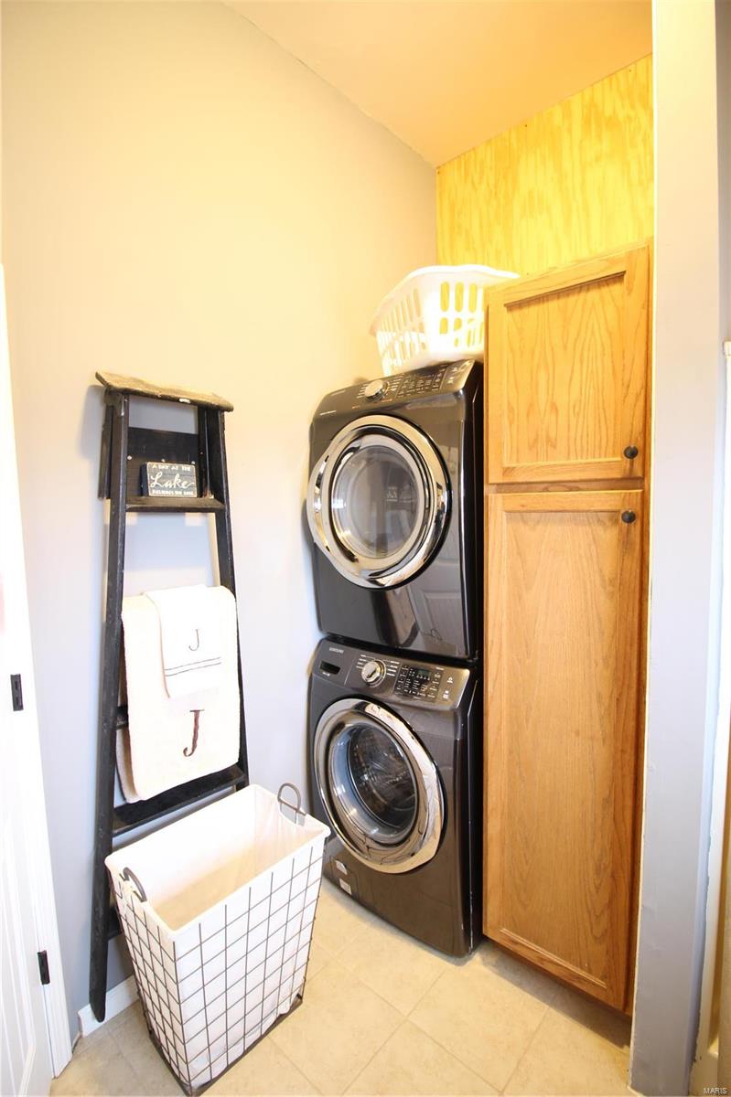 Photo 19 of Single family home for sale at 24226 Hwy 107, Stoutsville, MO 65283 | MLS# 25007266 | Listing updated on 2025-04-22