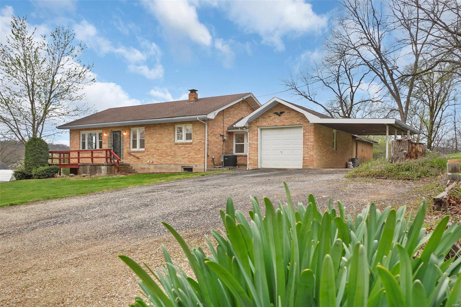 Photo 2 of Single family home for sale at 1163 Peace Valley Ln, Hermann, MO 65041 | MLS# 25016984 | Listing updated on 2025-04-04