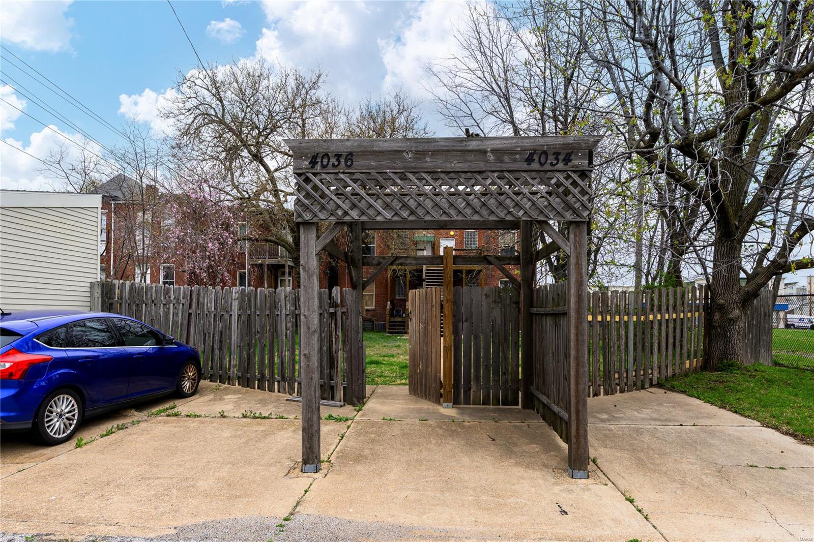 Homes for sale in St. Louis, MO | 4034 Laclede Ave #A, St. Louis, MO 63108 | MLS# 25021470