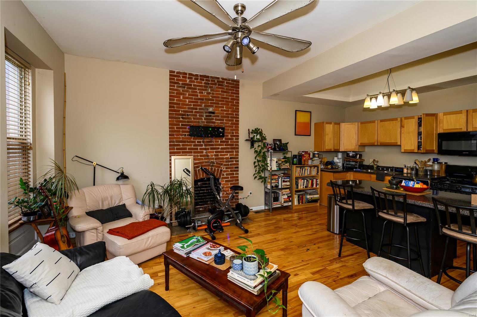 Homes for sale in St. Louis, MO | 4034 Laclede Ave #A, St. Louis, MO 63108 | MLS# 25021470