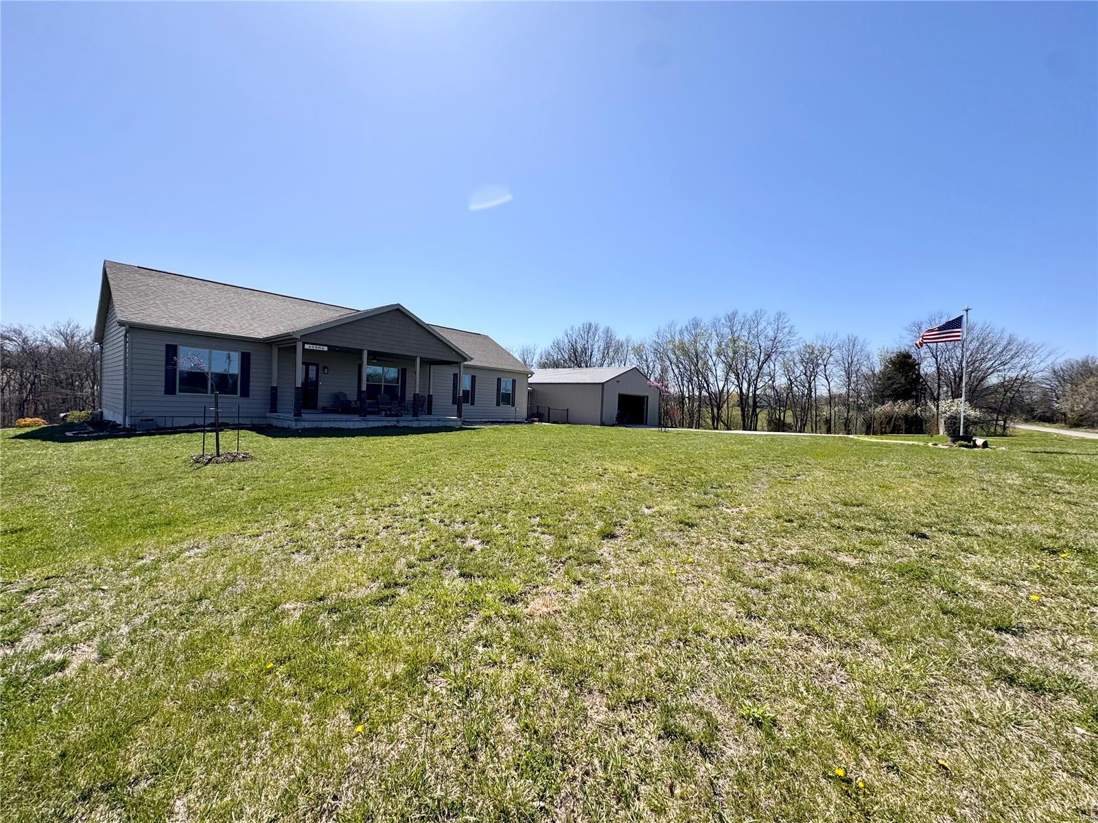 Photo 29 of Single family home for sale at 40586 Hwy Bb, Perry, MO 63462 | MLS# 25021661 | Listing updated on 2025-04-08