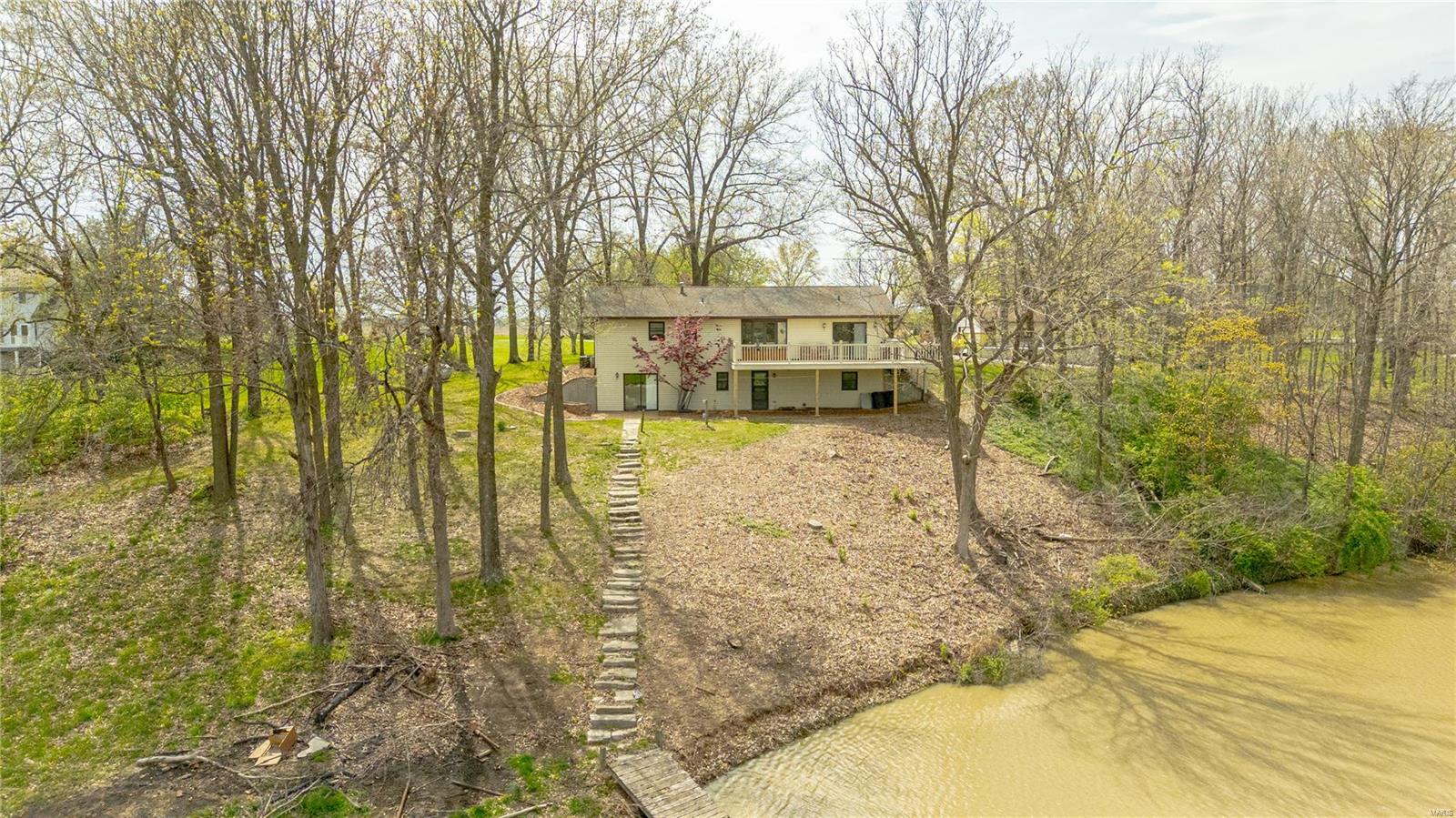 Homes for sale in Waterloo, IL | 5826 Grandview Terr, Waterloo, IL 62298 | MLS# 25023023