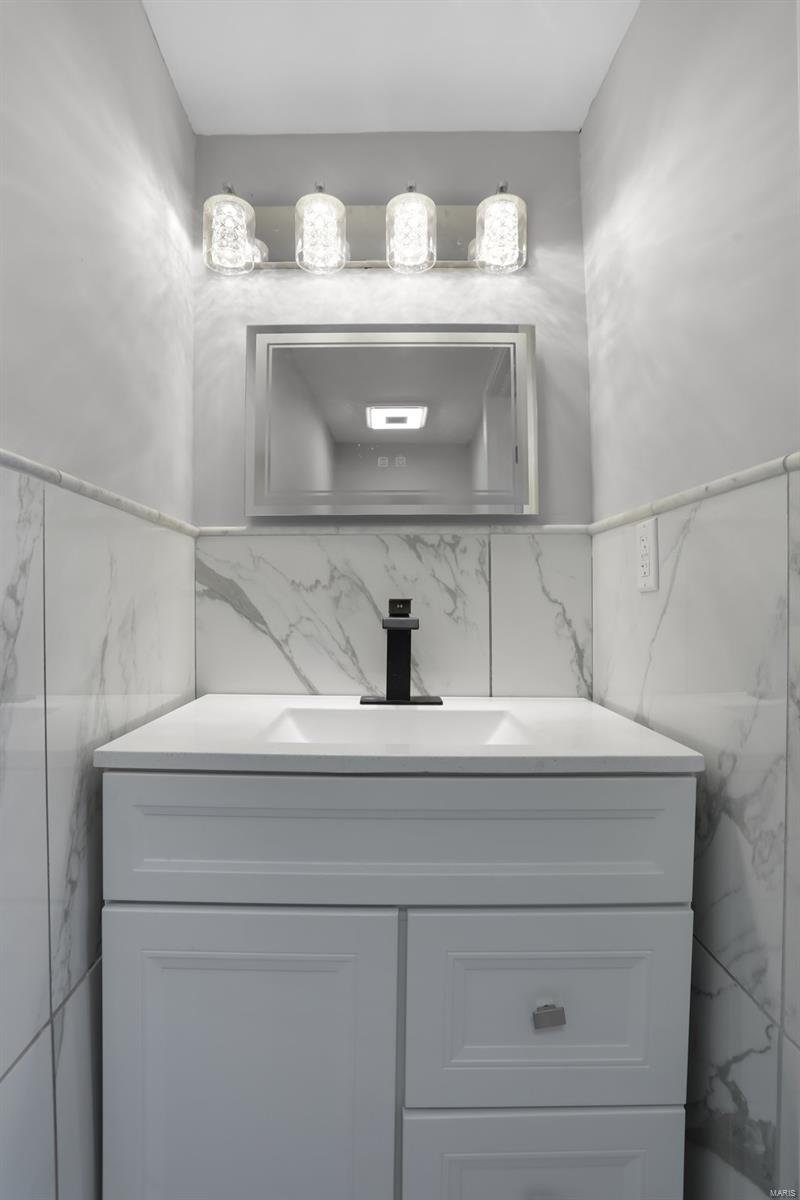 Homes for sale in St. Louis, MO | 4465 Greer Ave, St. Louis, MO 63115 | MLS# 25023891