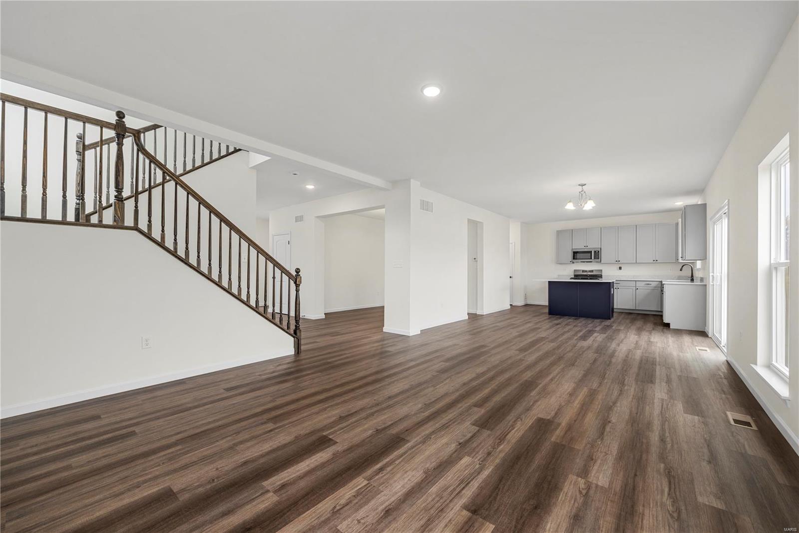 Homes for sale in Wentzville, MO | 927 Little Fieldstone Ct, Wentzville, MO 63385 | MLS# 25024591