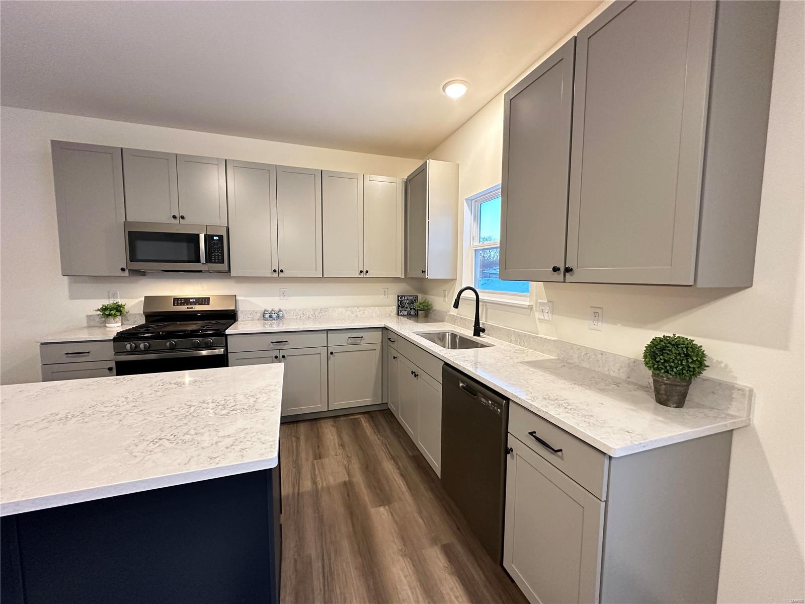 Homes for sale in Wentzville, MO | 927 Little Fieldstone Ct, Wentzville, MO 63385 | MLS# 25024591