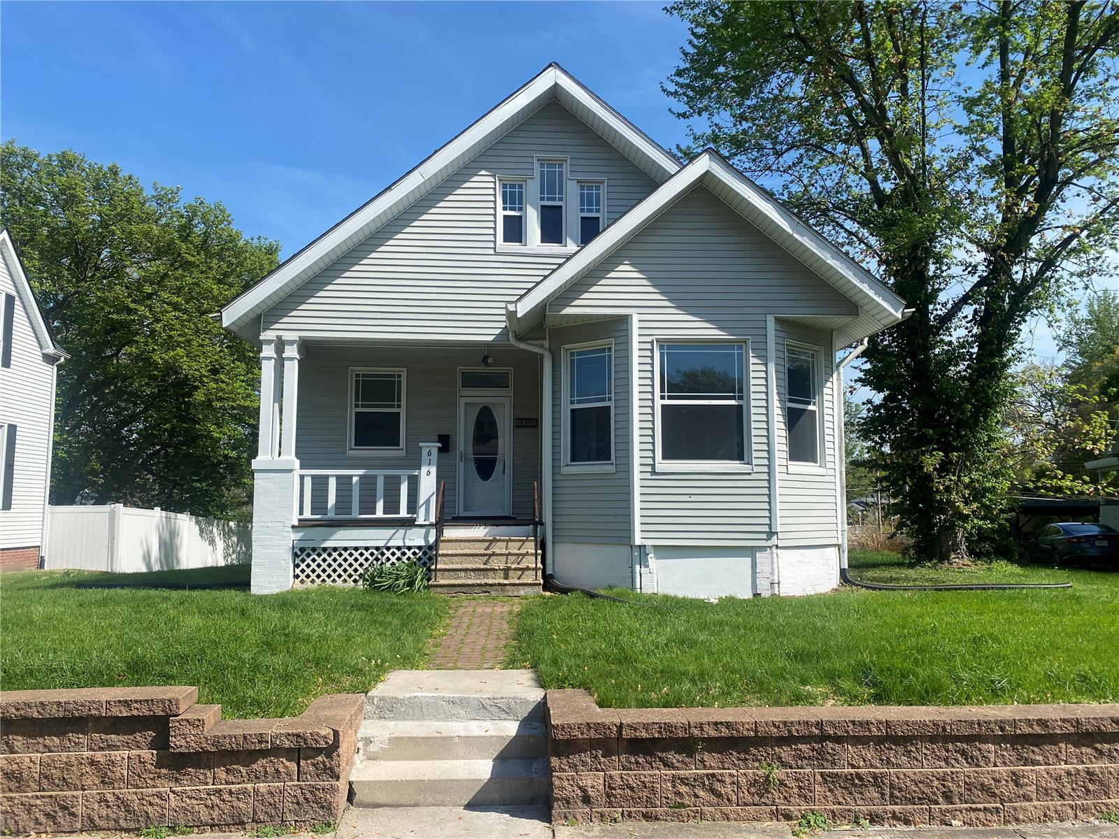 Homes for sale in Belleville, IL | 616 Church St N, Belleville, IL 62220 | MLS# 25025668