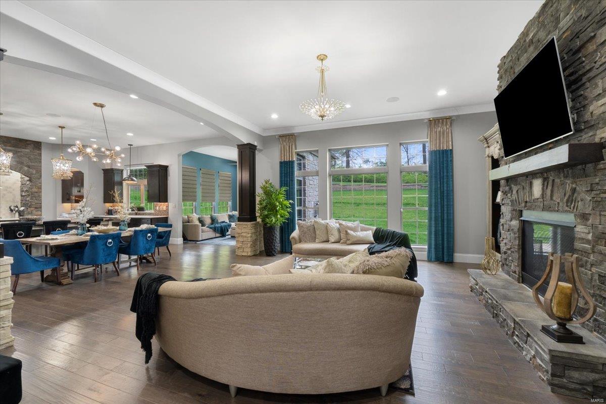 Homes for sale in St. Louis, MO | 5 Watch Hill Rd, St. Louis, MO 63124 | MLS# 25027350