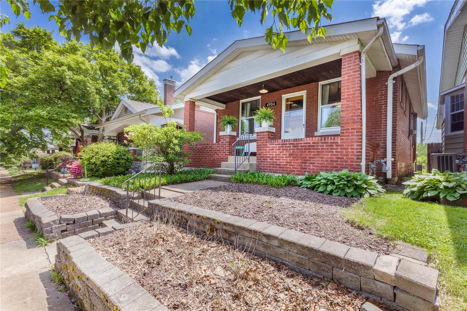 Homes for sale in St. Louis, MO | 4984 Neosho, St. Louis, MO 63109 | MLS# 25027582