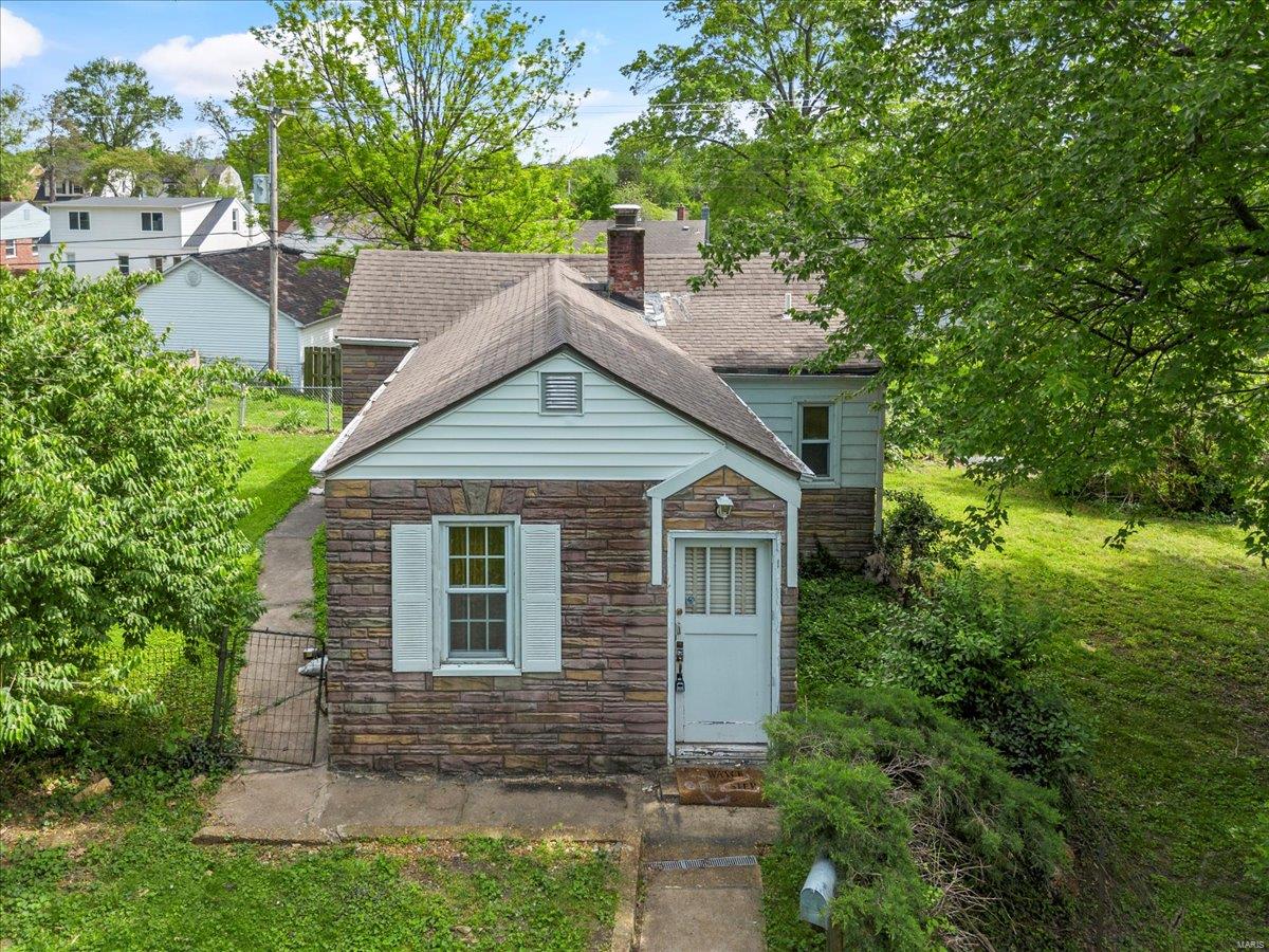 Photo 1 of Single family home for sale at 7728 Snowden Ave, Saint Louis, MO 63117 | MLS# 25027757 | Listing updated on 2025-05-09