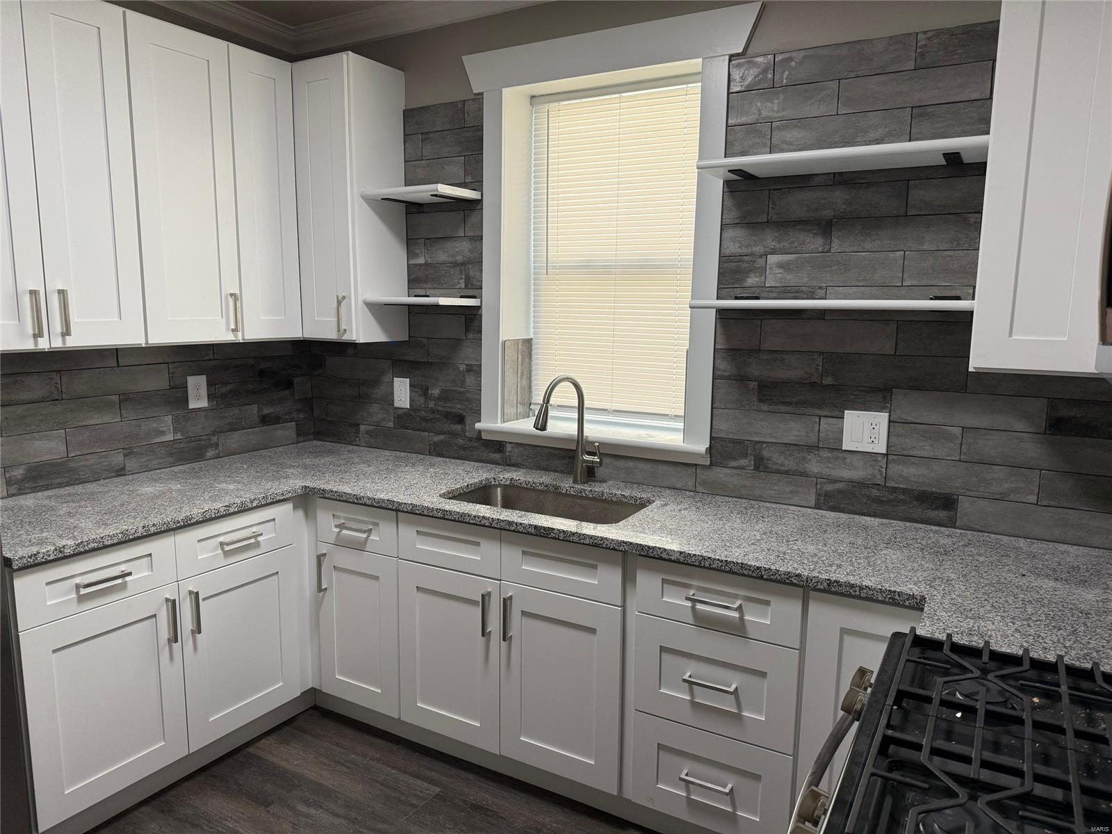 Homes for sale in St. Louis, MO | 139 Euclid Ave, St. Louis, MO 63119 | MLS# 25028630