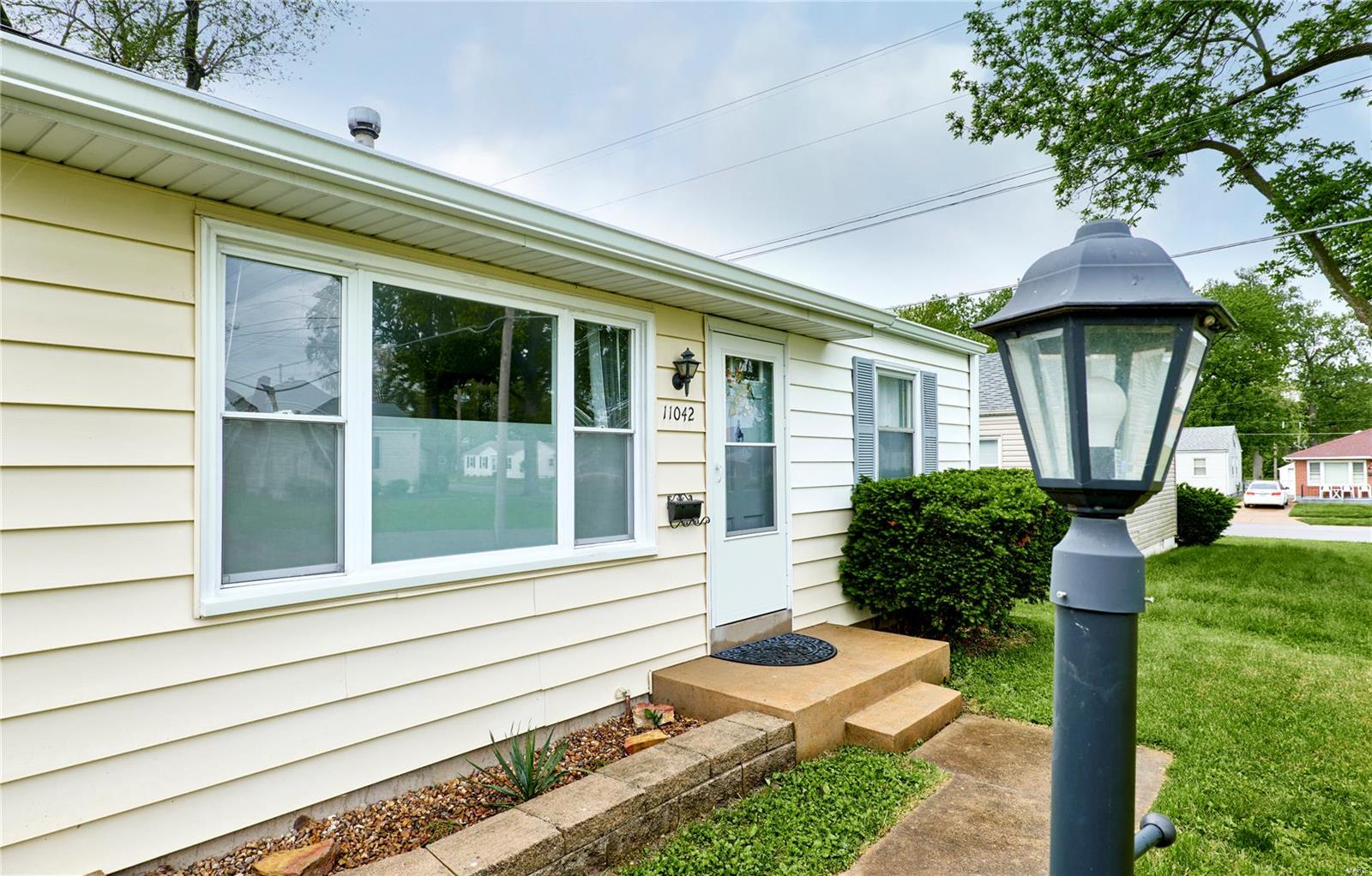 Photo 1 of Single family home for sale at 11042 Saint Pius Ln, Saint Ann, MO 63074 | MLS# 25030558 | Listing updated on 2025-05-11
