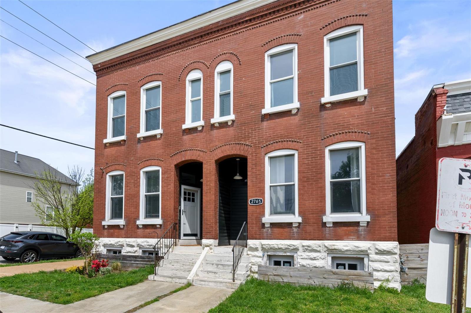 Homes for sale in St. Louis, MO | 2765 Caroline St, St. Louis, MO 63104 | MLS# 25030630