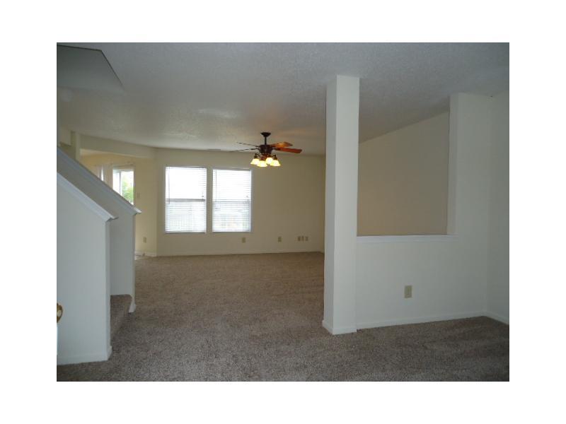 Homes for sale in Whiteland, IN | 647 Hickory Pine Dr, Whiteland, IN 46184 | MLS# 21308785