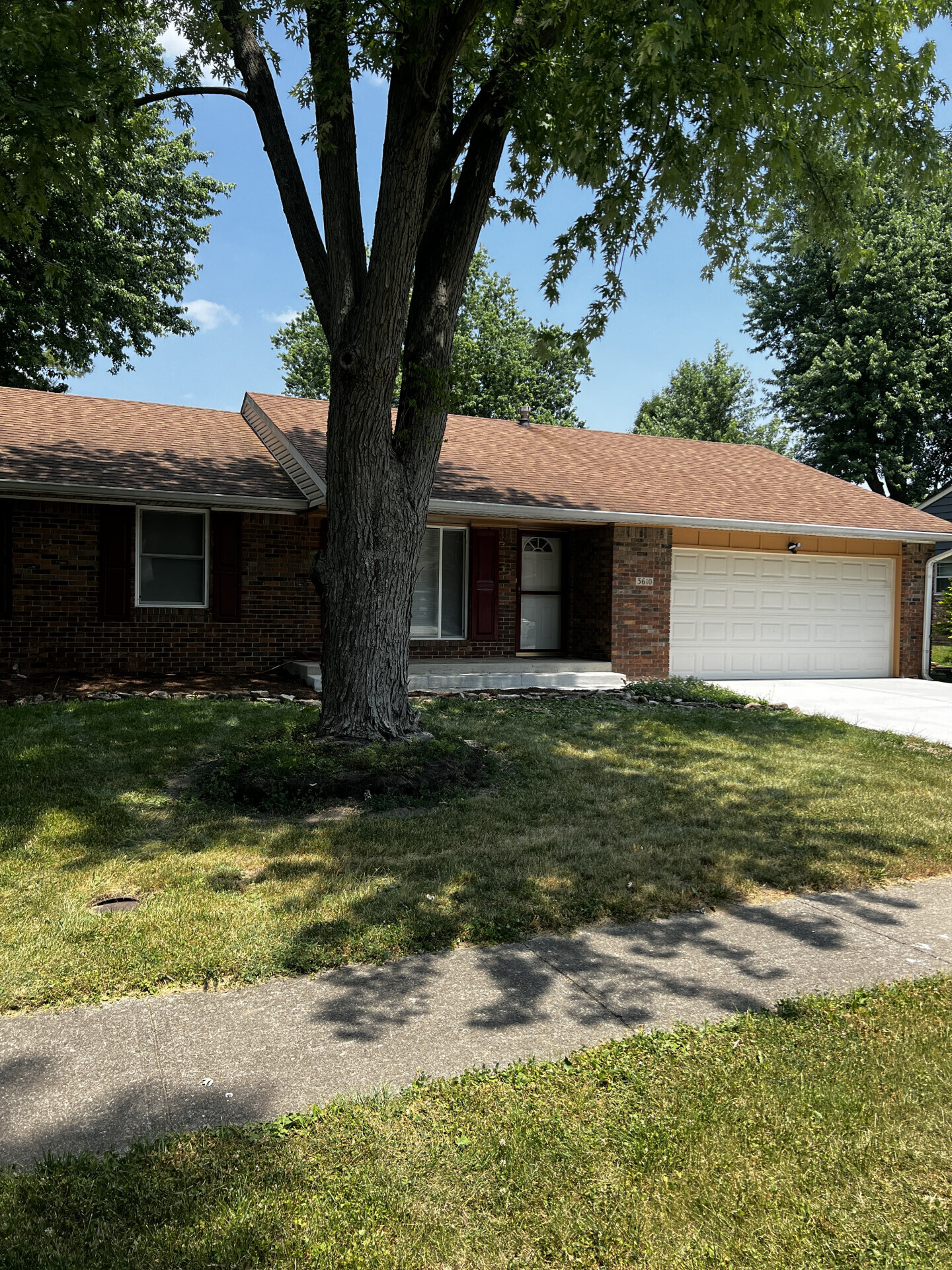 Homes for sale in Indianapolis, IN | 3610 Poinsettia Dr, Indianapolis, IN 46227 | MLS# 21931220