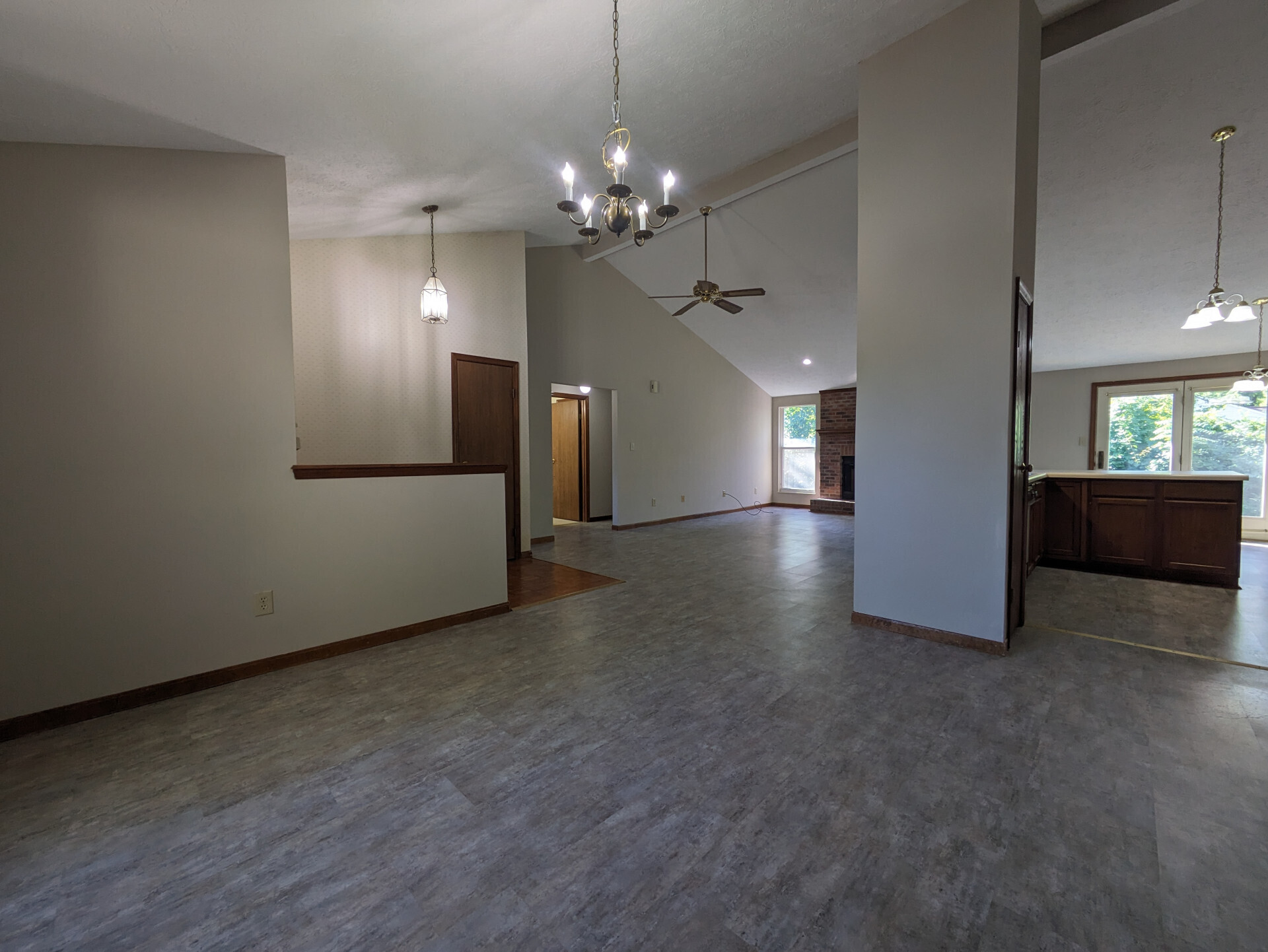 Homes for sale in Indianapolis, IN | 9102 Foggy Ct, Indianapolis, IN 46260 | MLS# 21941508