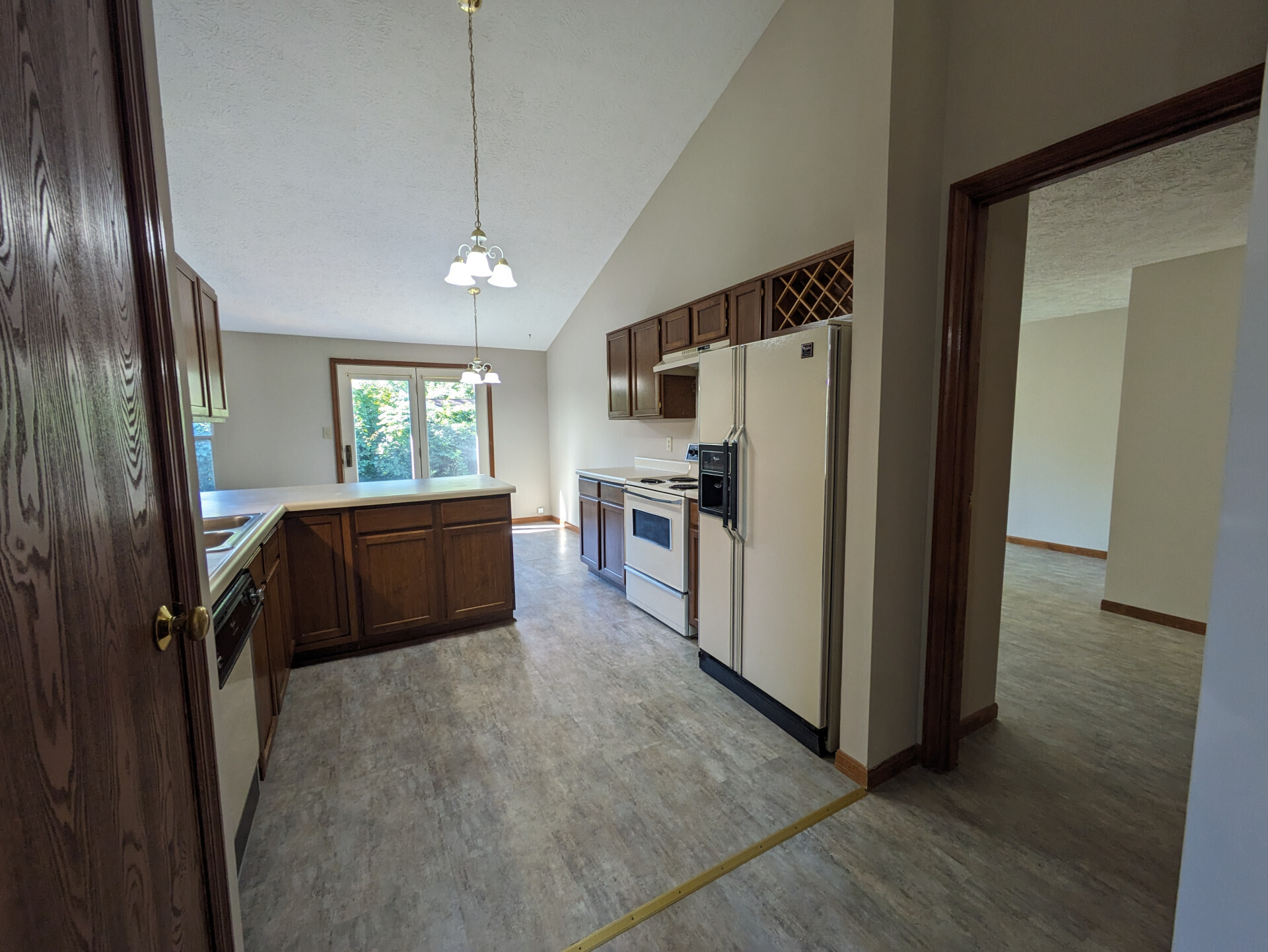 Homes for sale in Indianapolis, IN | 9102 Foggy Ct, Indianapolis, IN 46260 | MLS# 21941508