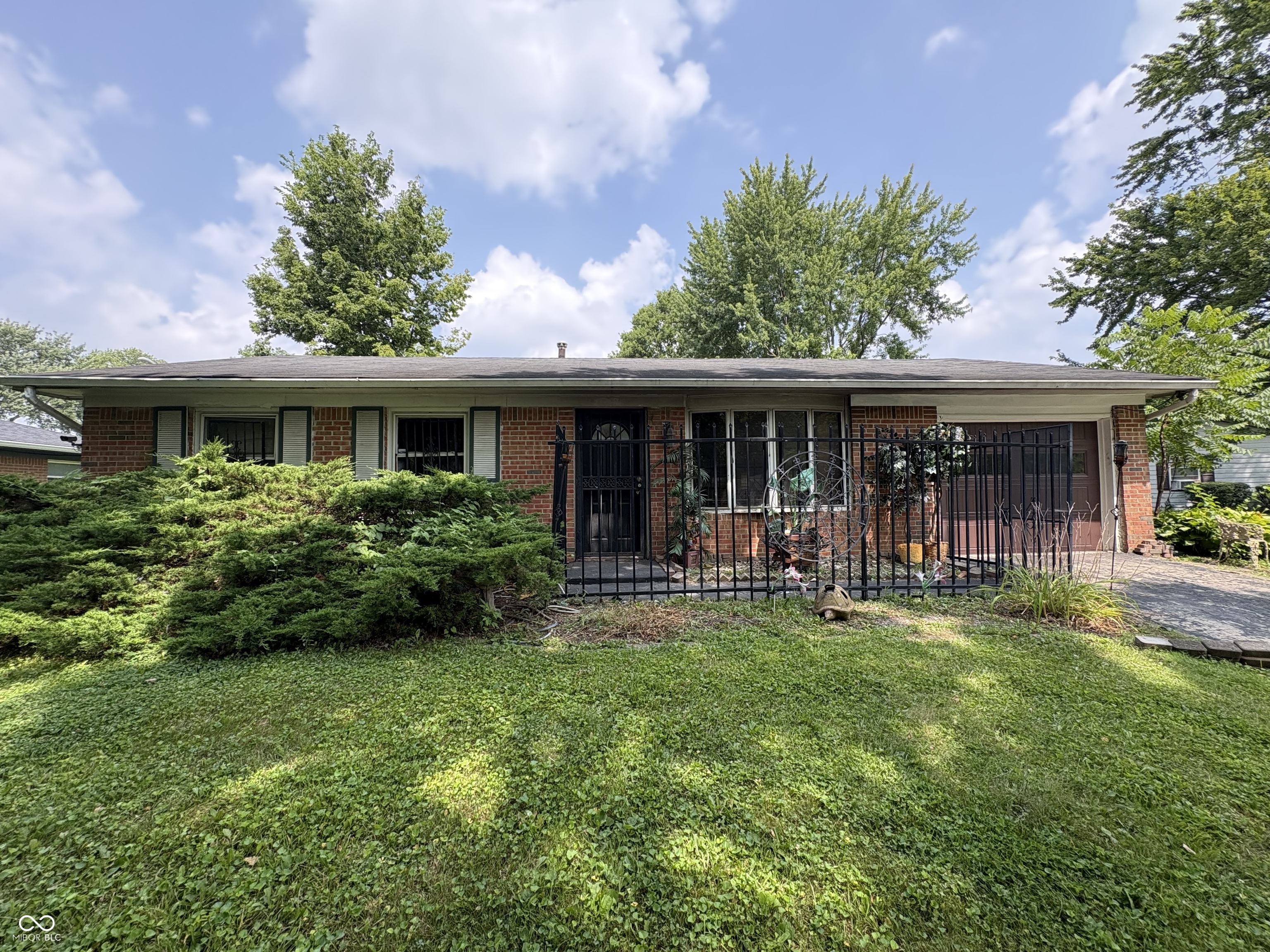 1st image of 10210 Catalina Dr, Indianapolis, IN 46235 | MLS# 21950720