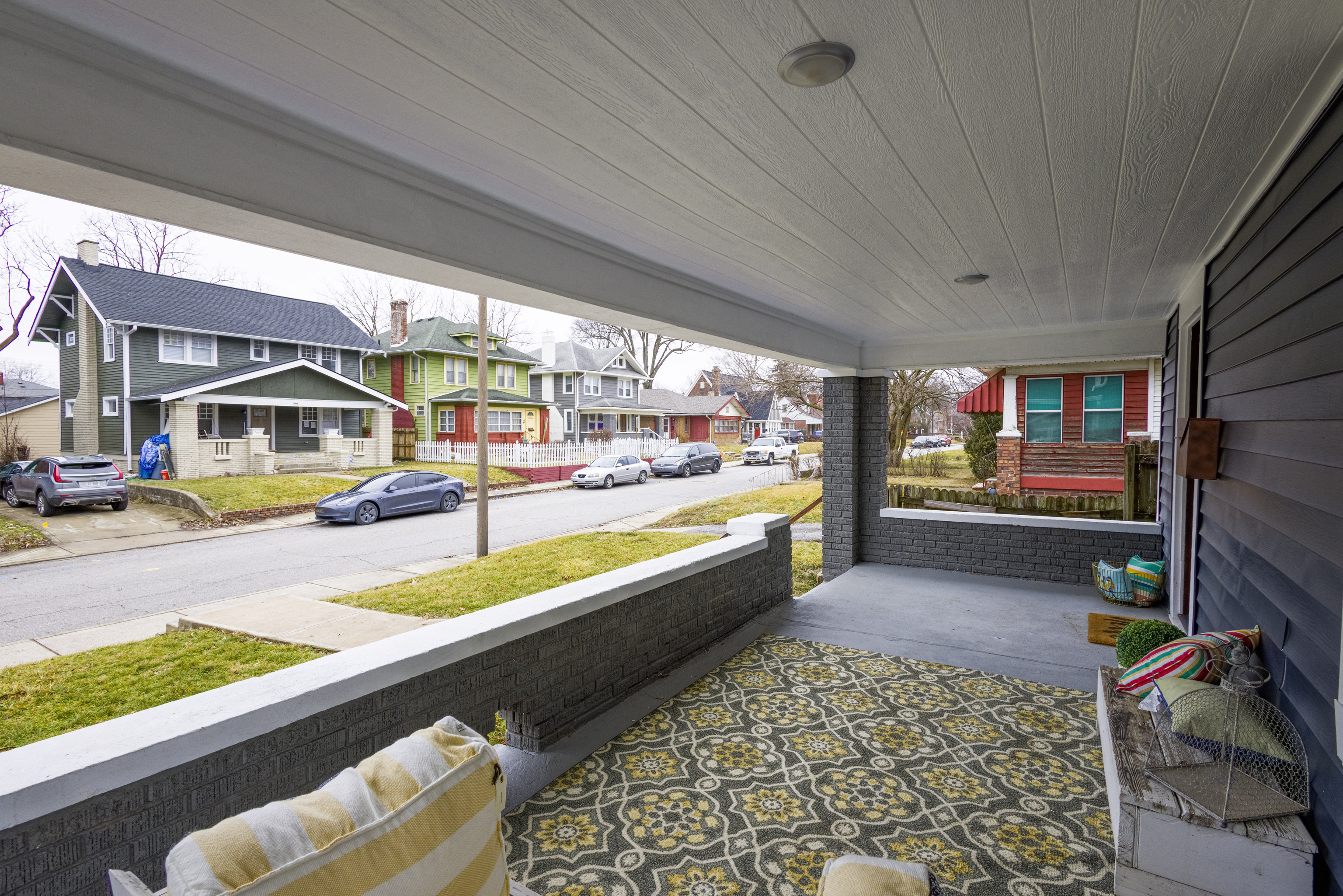 Homes for sale in Indianapolis, IN | 3865 Carrollton Ave, Indianapolis, IN 46205 | MLS# 21960901