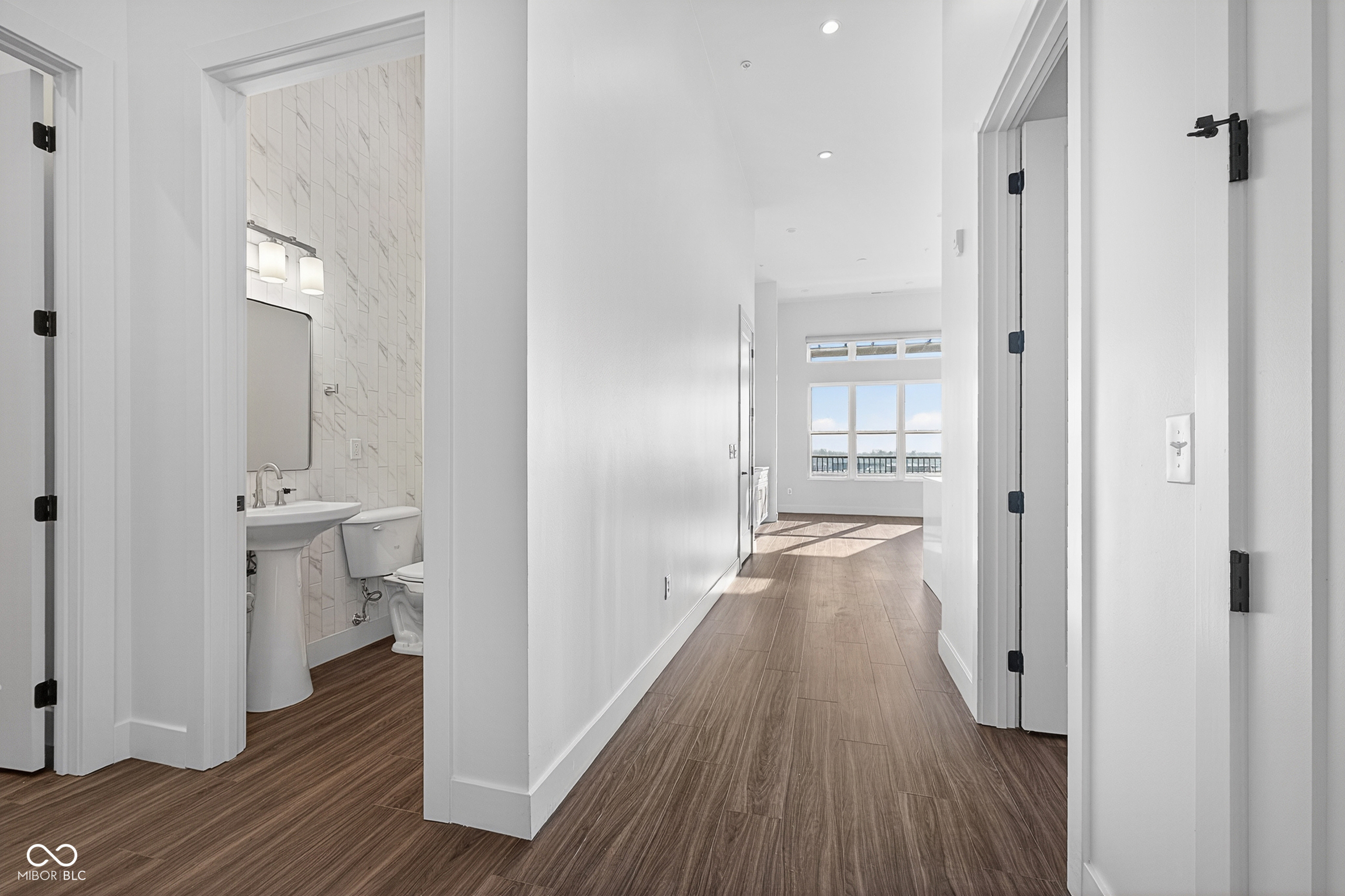 Homes for sale in Carmel, IN | 1155 S Rangeline Rd #506, Carmel, IN 46032 | MLS# 21992825