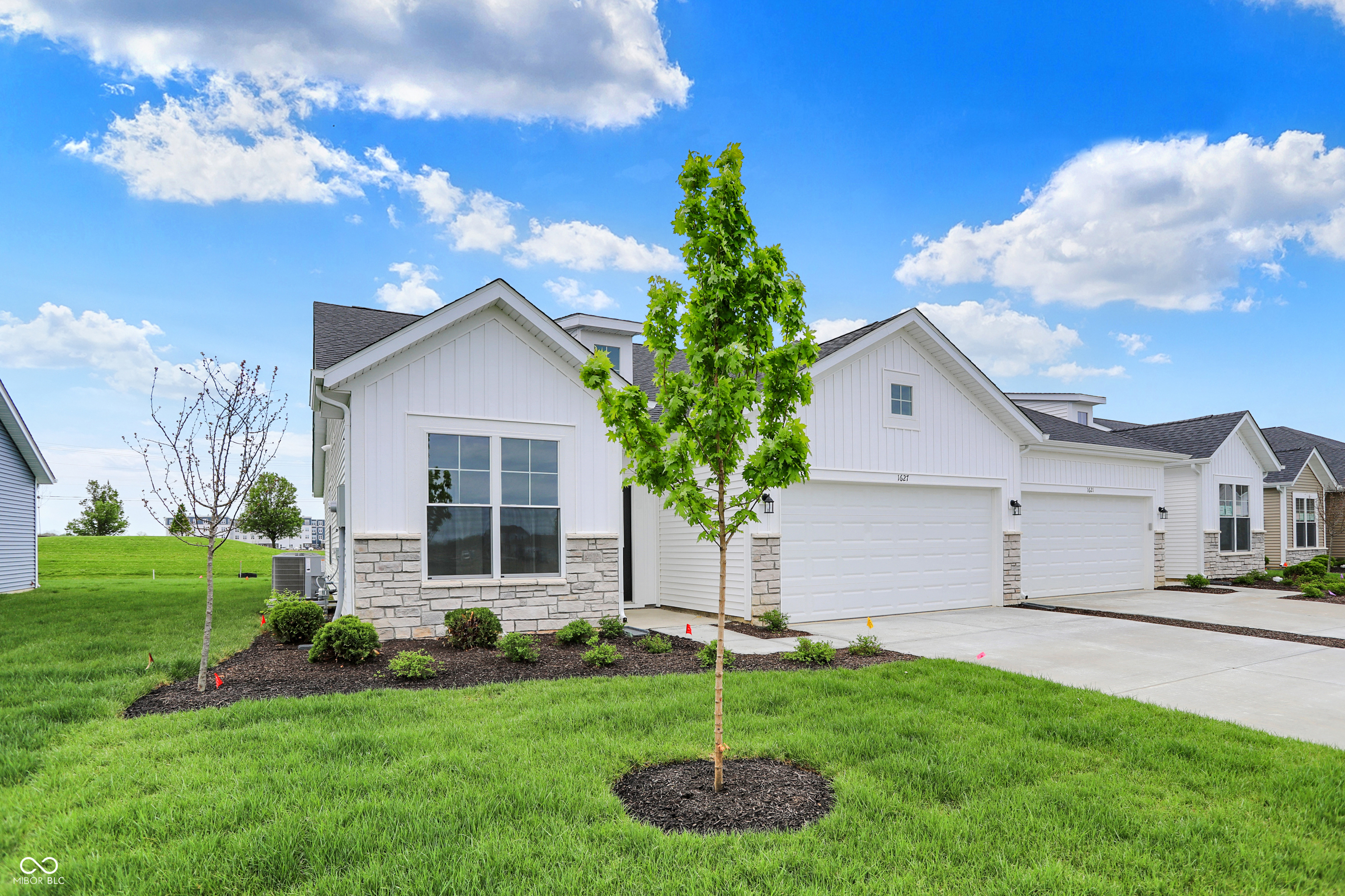 Homes for sale in Greenfield, IN | 1627 Clover Crossing Dr, Greenfield, IN 46140 | MLS# 22025169