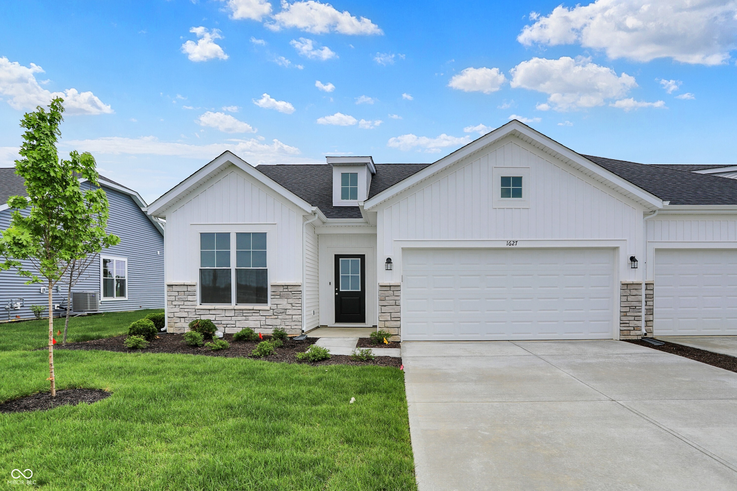 Homes for sale in Greenfield, IN | 1627 Clover Crossing Dr, Greenfield, IN 46140 | MLS# 22025169