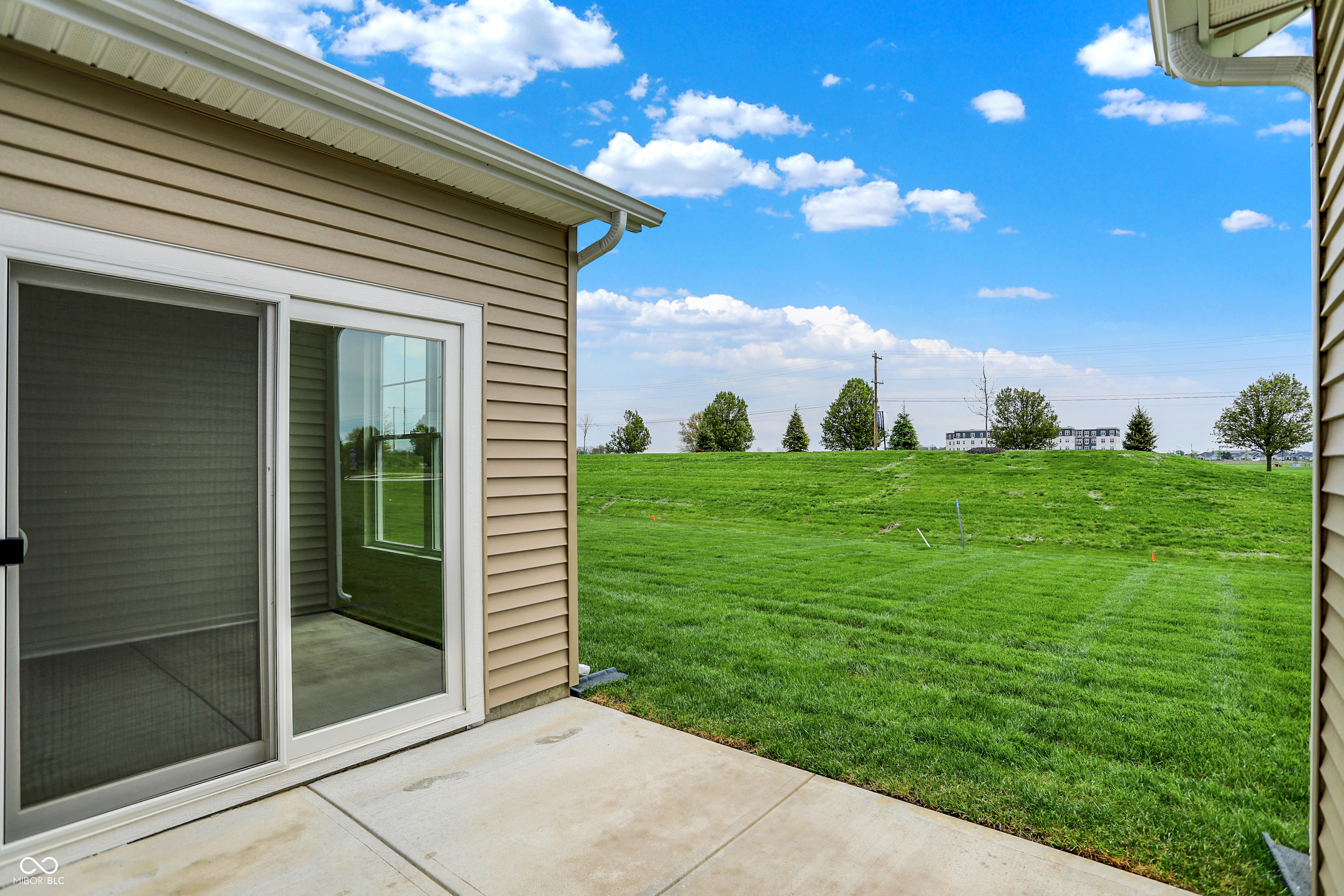 Homes for sale in Greenfield, IN | 1609 Clover Crossing Dr, Greenfield, IN 46140 | MLS# 22026049