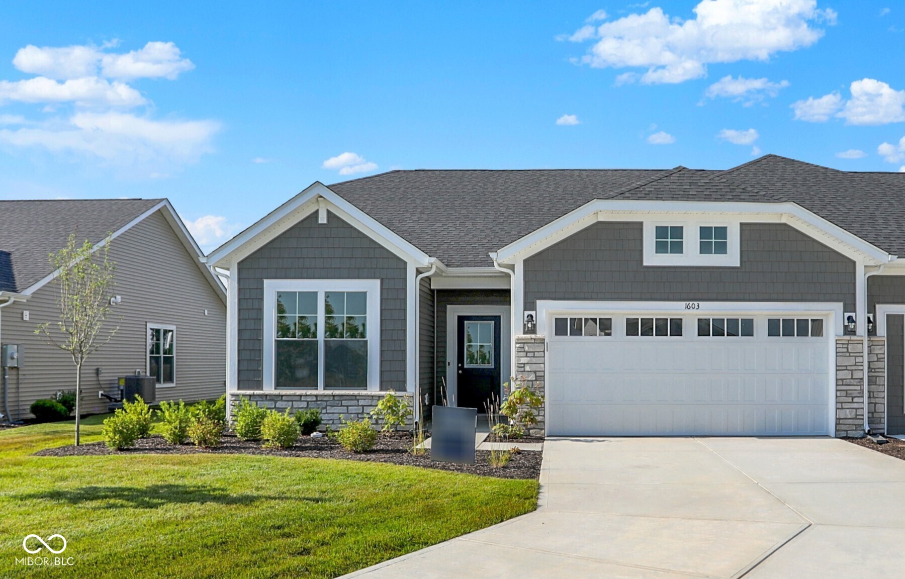 Homes for sale in Greenfield, IN | 1603 Clover Crossing Dr #1A, Greenfield, IN 46140 | MLS# 22026064