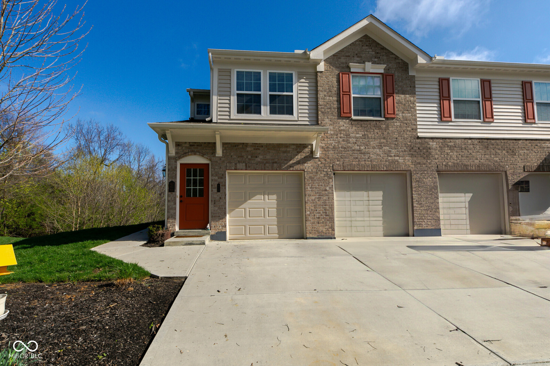 Homes for sale in Lawrenceburg, IN | 612 River Rdg, Lawrenceburg, IN 47025 | MLS# 22031163