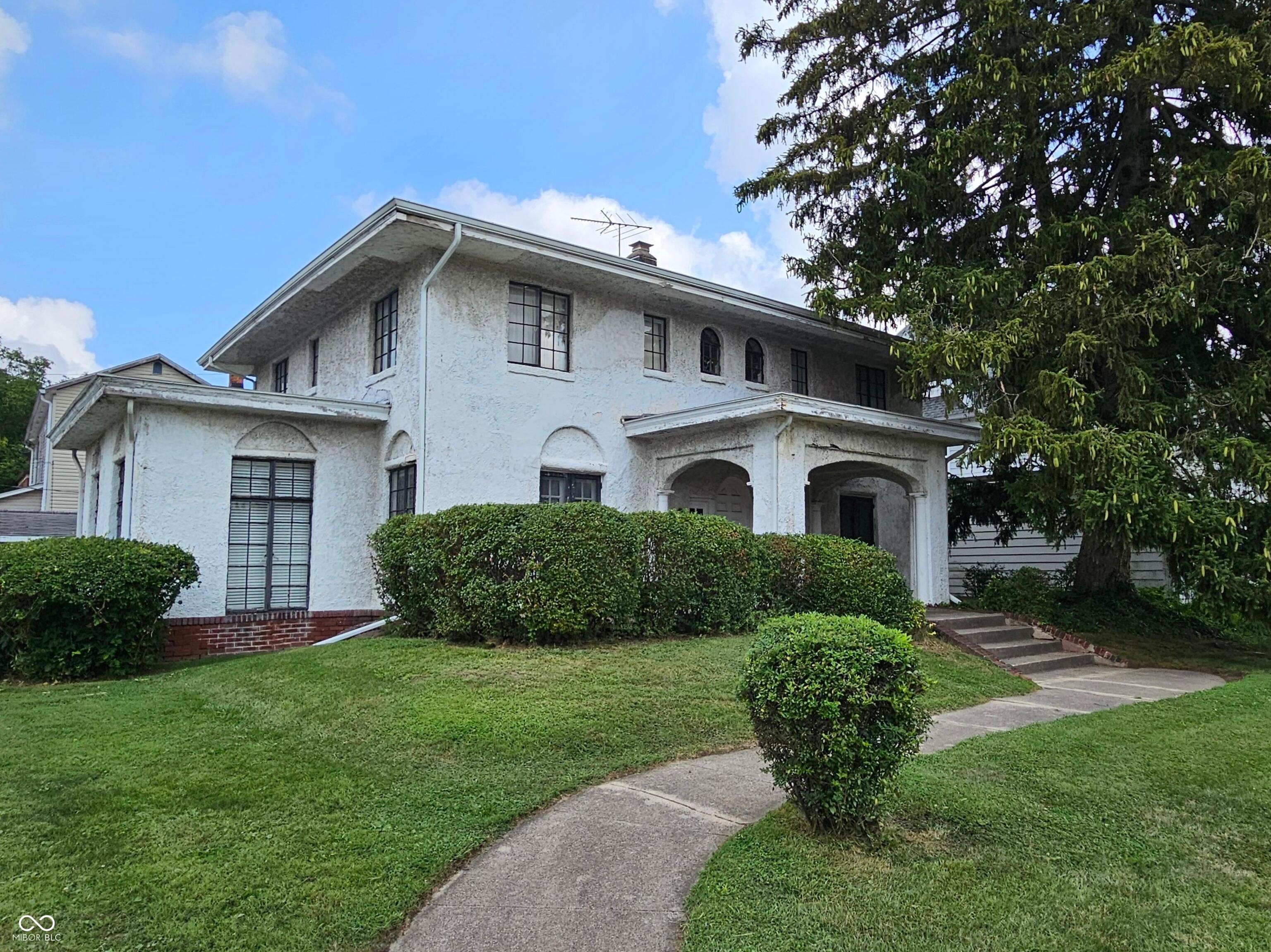 Homes for sale in Greenfield, IN | 302 E Main St, Greenfield, IN 46140 | MLS# 22035608