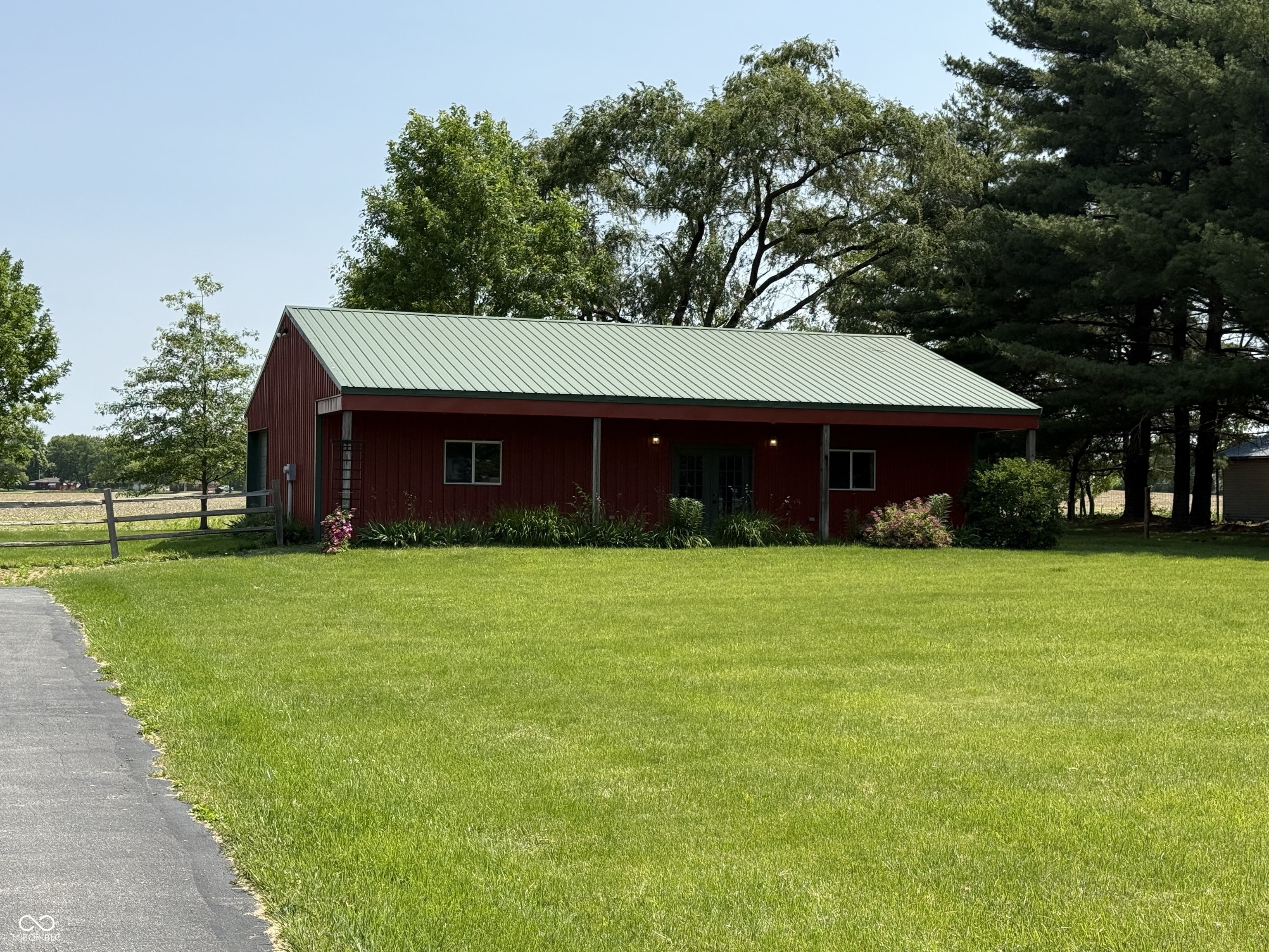 Homes for sale in Fairland, IN | 7140 N Michigan Rd, Fairland, IN 46126 | MLS# 22036655