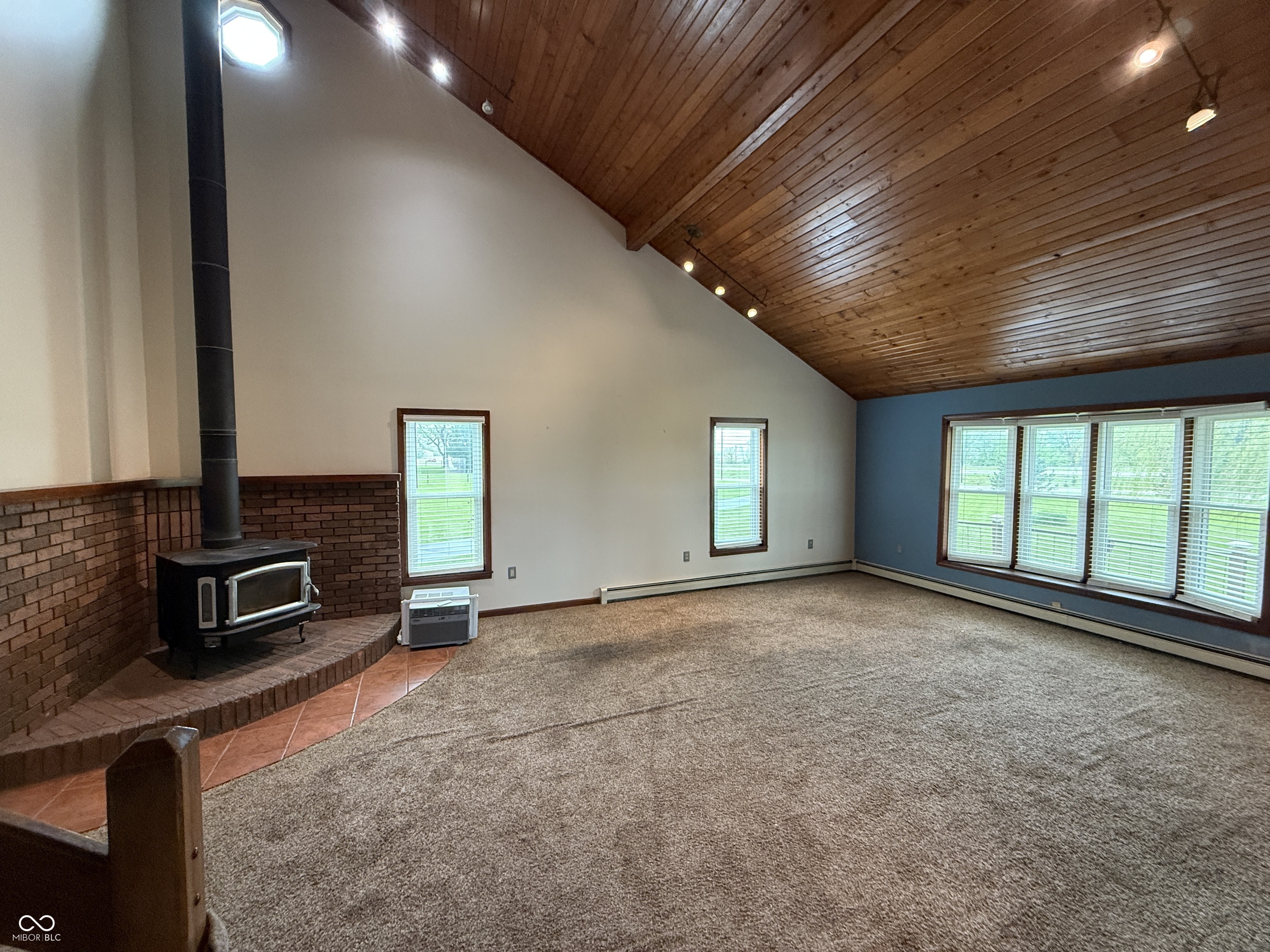 Homes for sale in Fairland, IN | 7140 N Michigan Rd, Fairland, IN 46126 | MLS# 22036655