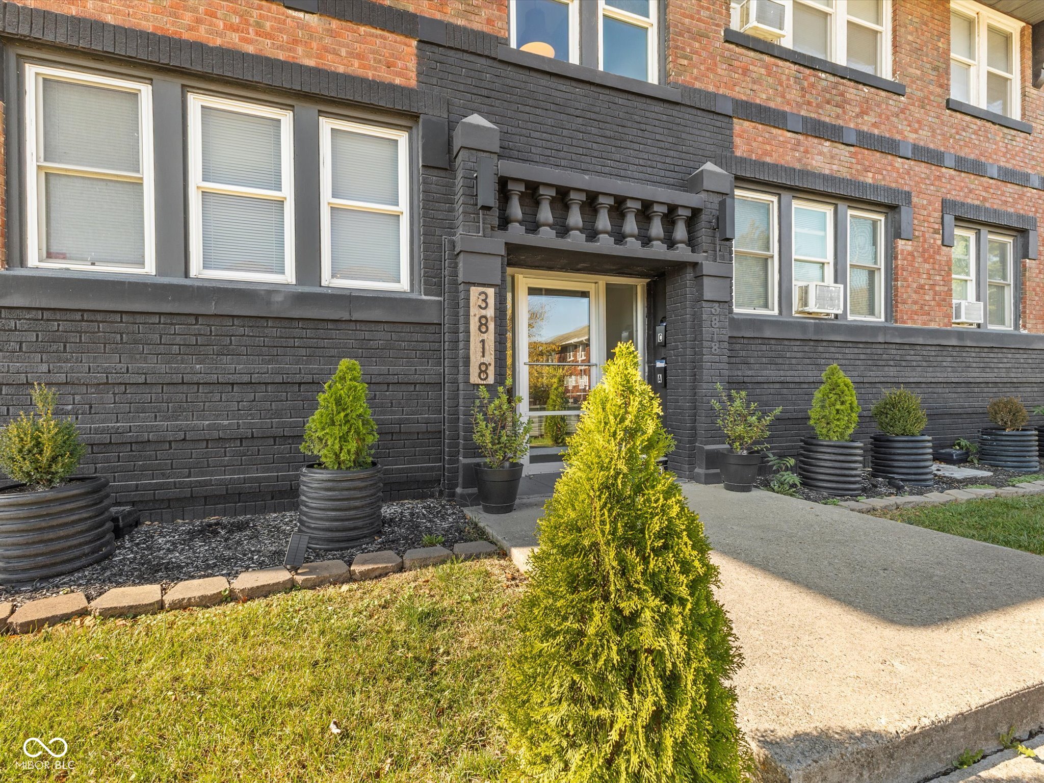 Homes for sale in Indianapolis, IN | 3818 Central Ave, Indianapolis, IN 46205 | MLS# 22037069