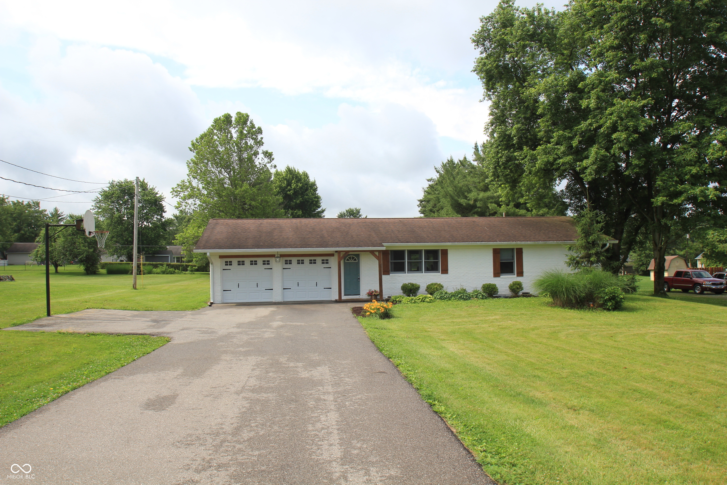 Homes for sale in Greenfield, IN | 2237 W 100 N, Greenfield, IN 46140 | MLS# 22037223