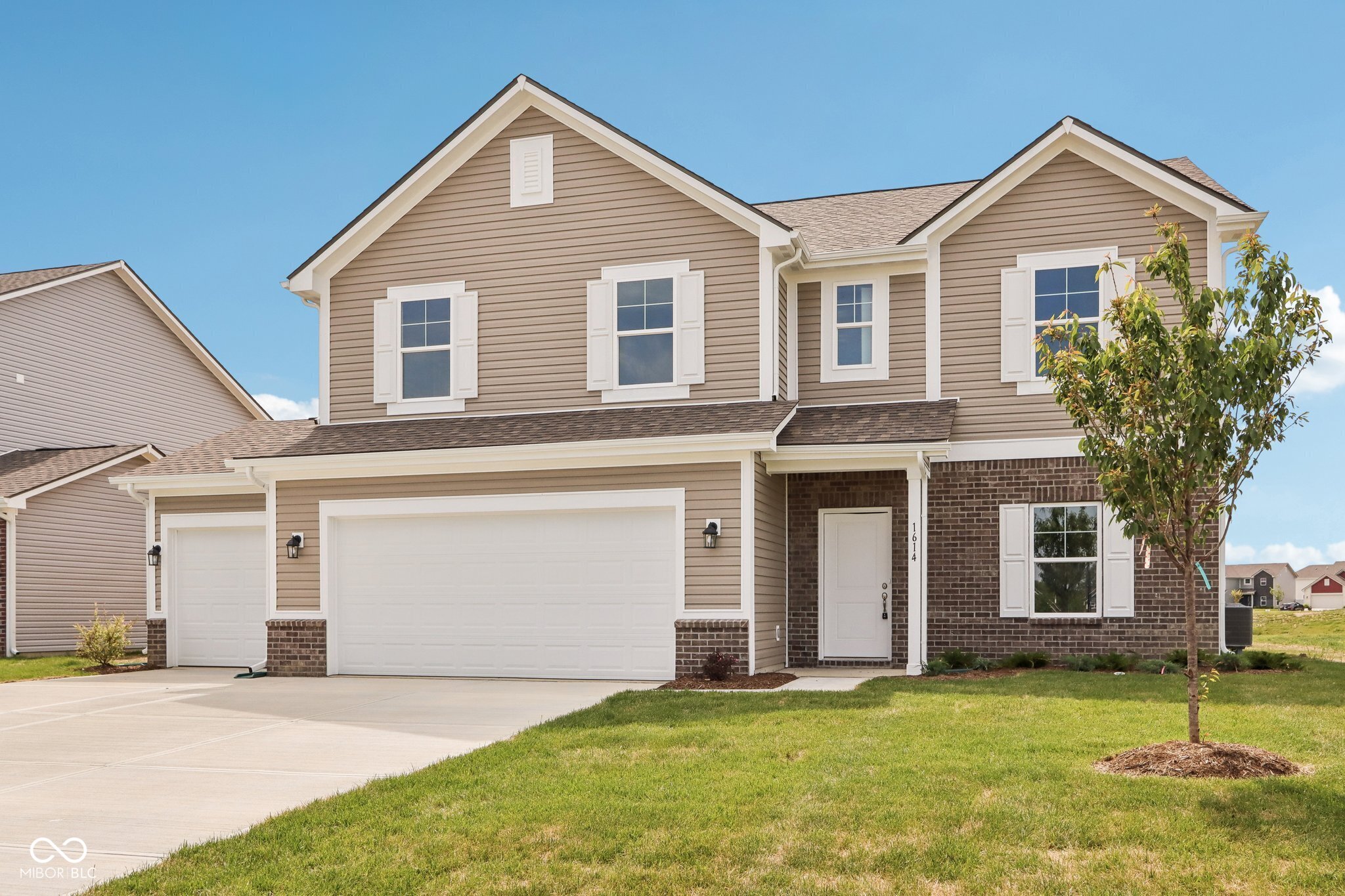 Homes for sale in Greenfield, IN | 1614 N Clearwater Dr, Greenfield, IN 46140 | MLS# 22037412