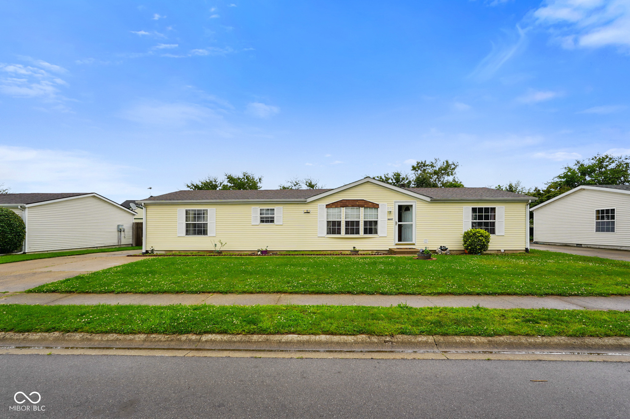 Homes for sale in Columbus, IN | 4697 W Ridge Dr, Columbus, IN 47203 | MLS# 22043761