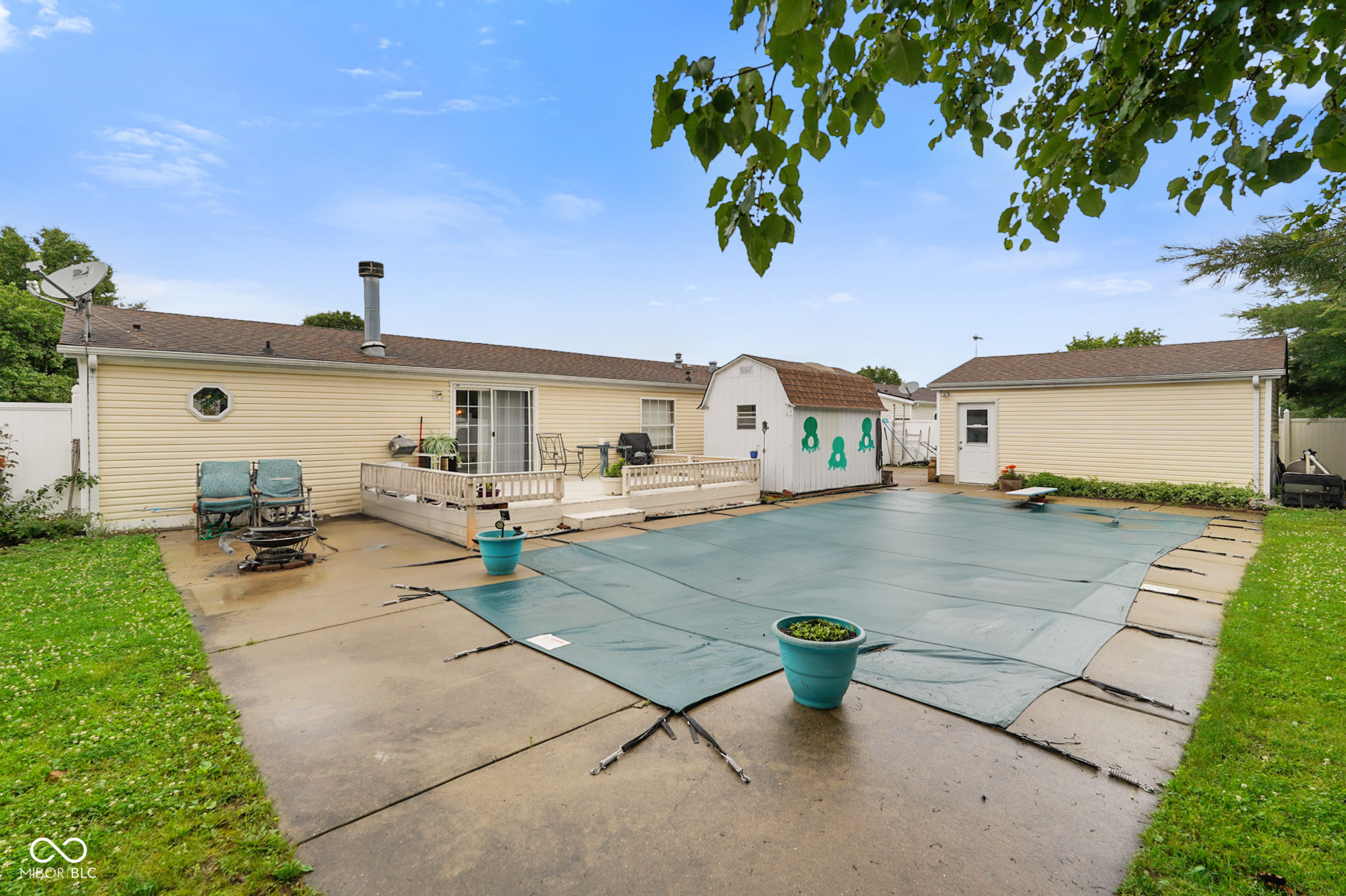 Homes for sale in Columbus, IN | 4697 W Ridge Dr, Columbus, IN 47203 | MLS# 22043761