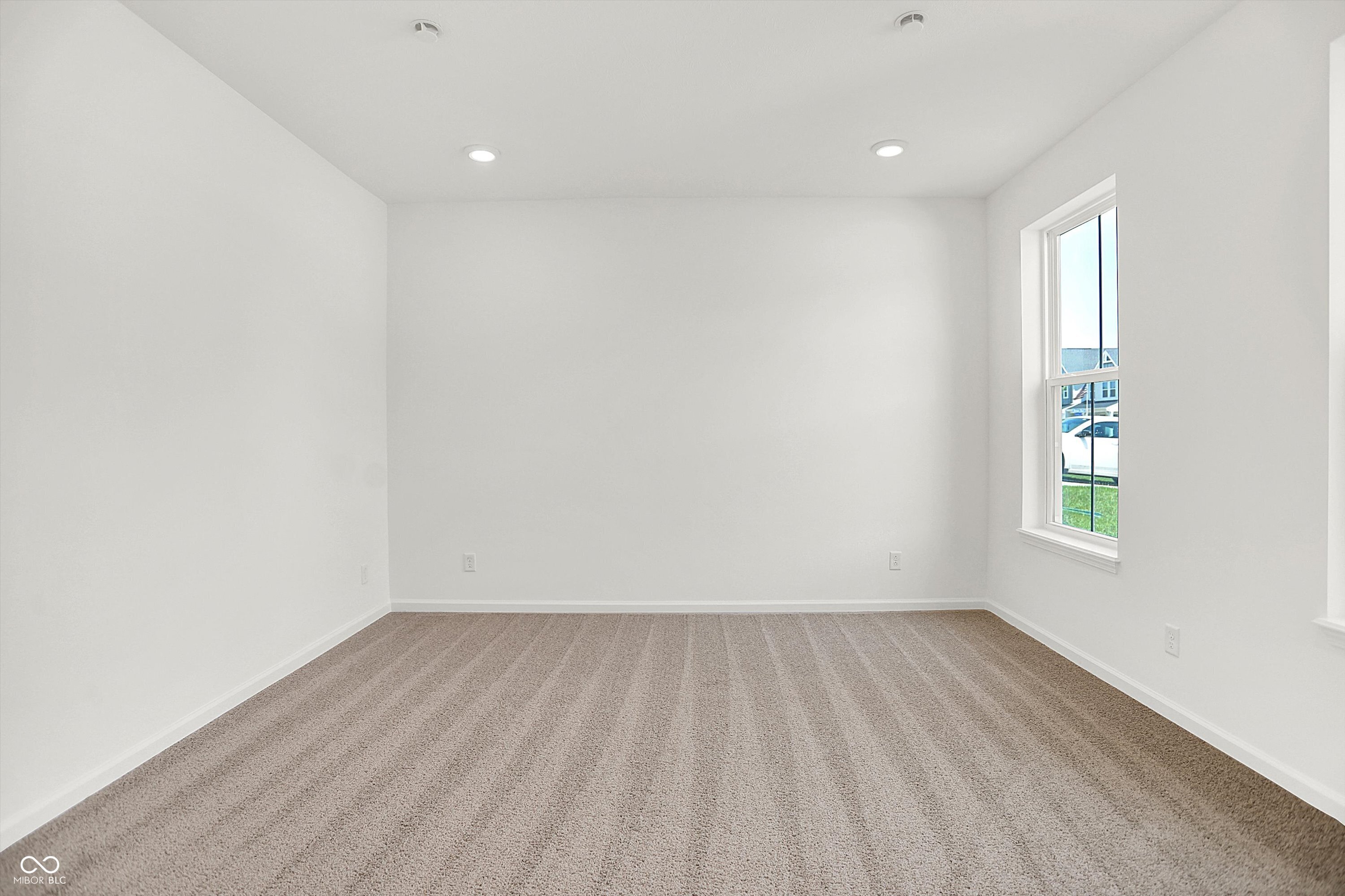 Homes for sale in New Whiteland, IN | 600 Bluestem Ln, New Whiteland, IN 46184 | MLS# 22043875