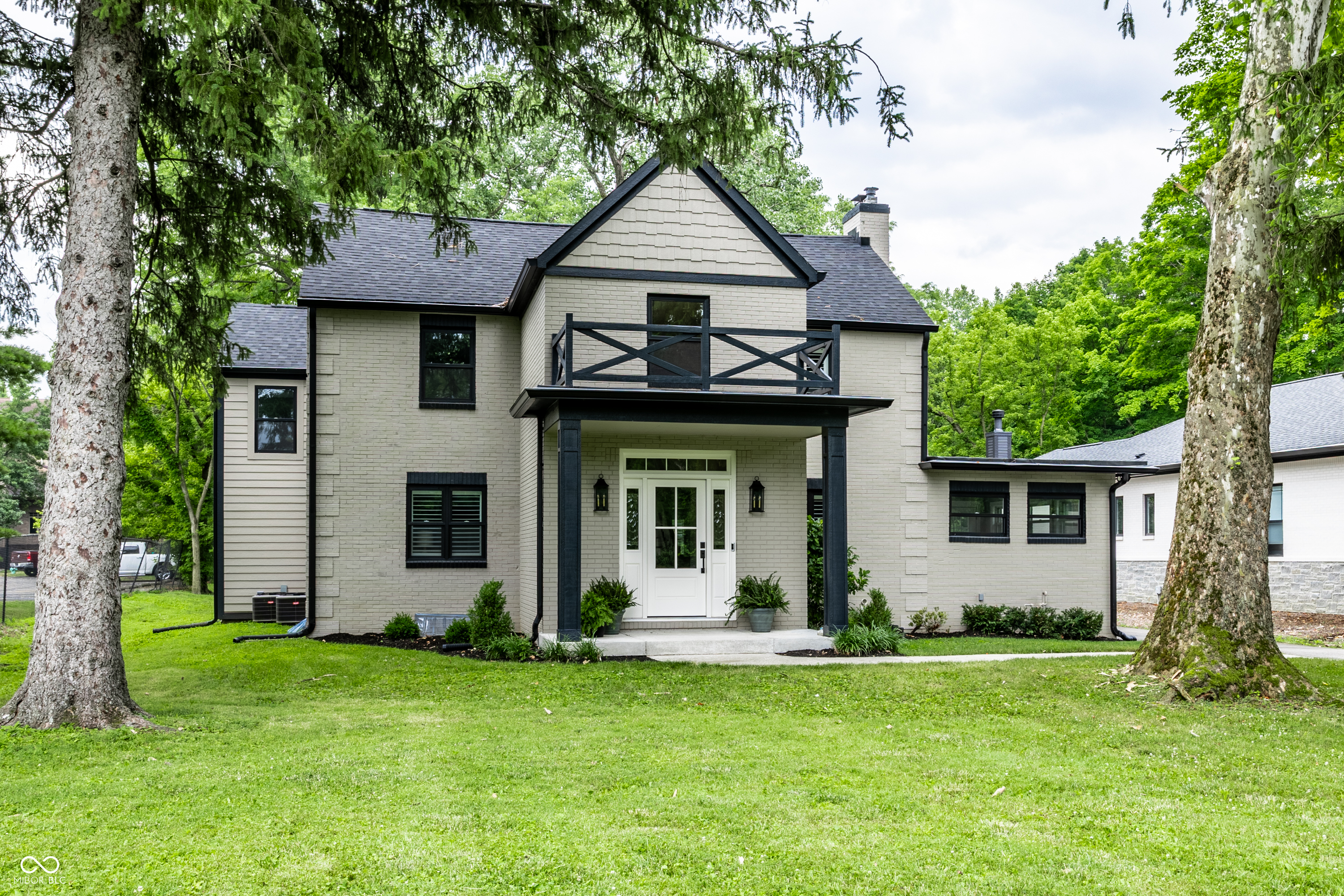 Homes for sale in Indianapolis, IN | 8507 N Illinois St, Indianapolis, IN 46260 | MLS# 22044257