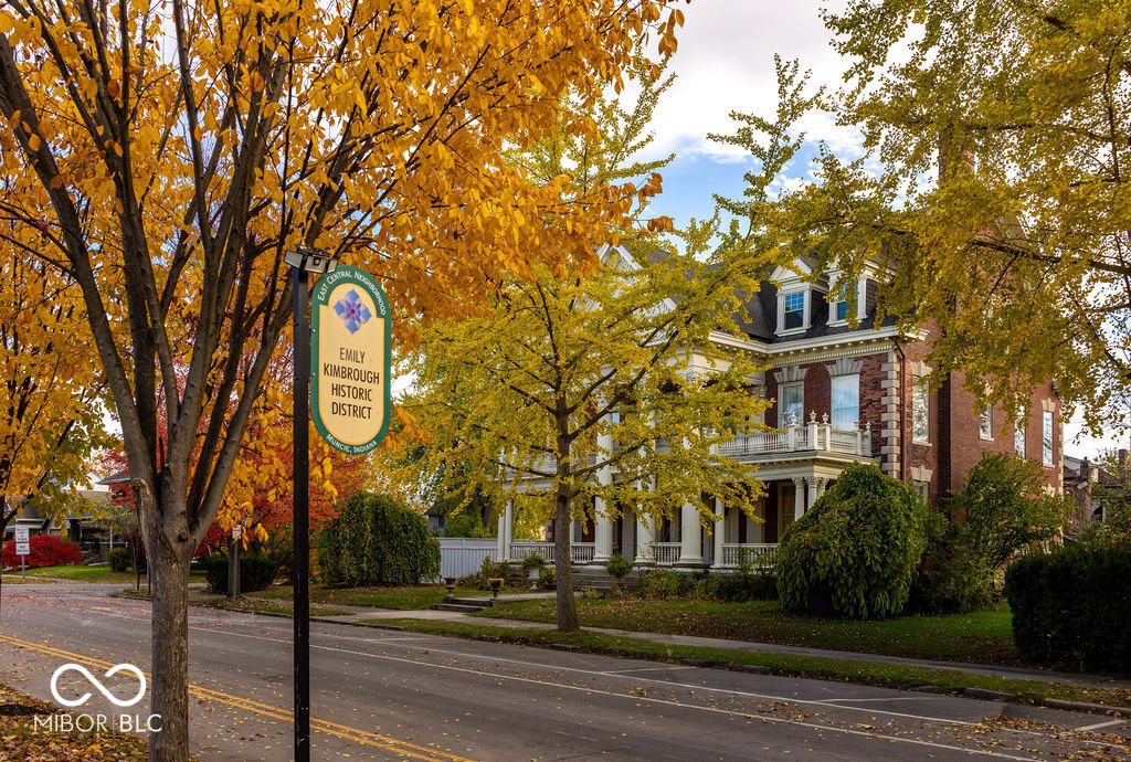 Homes for sale in Muncie, IN | 825 E Washington St, Muncie, IN 47305 | MLS# 22044563