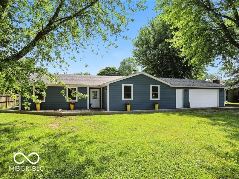 Homes for sale in Fairland, IN | 11093 N Pheasant Run, Fairland, IN 46126 | MLS# 22048303